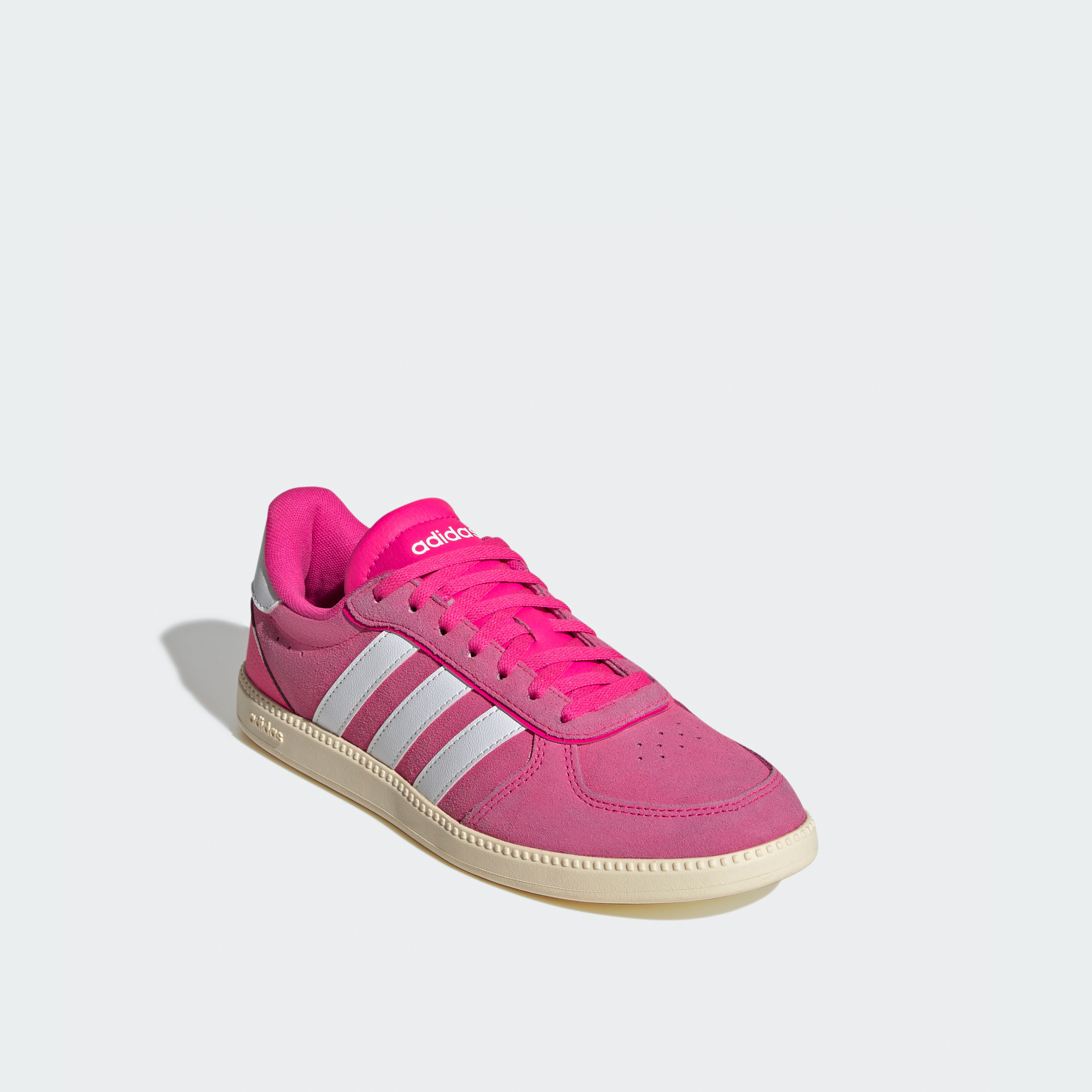 أديداس - حذاء بريكنيت سليك للنساء-women-shoes-sneakers-image-25