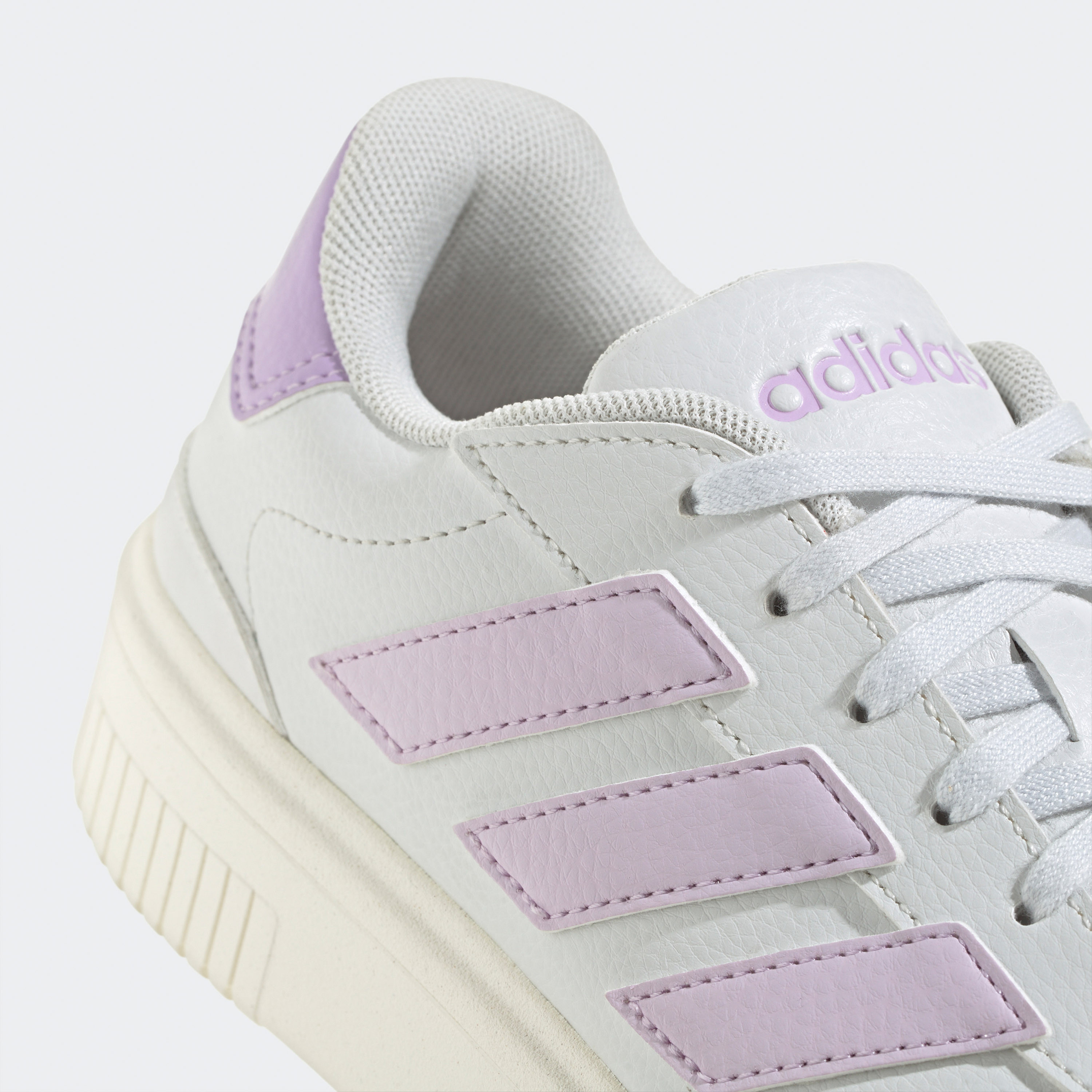 أديداس - حذاء كورت بلوك للنساء-women-shoes-sneakers-image-48