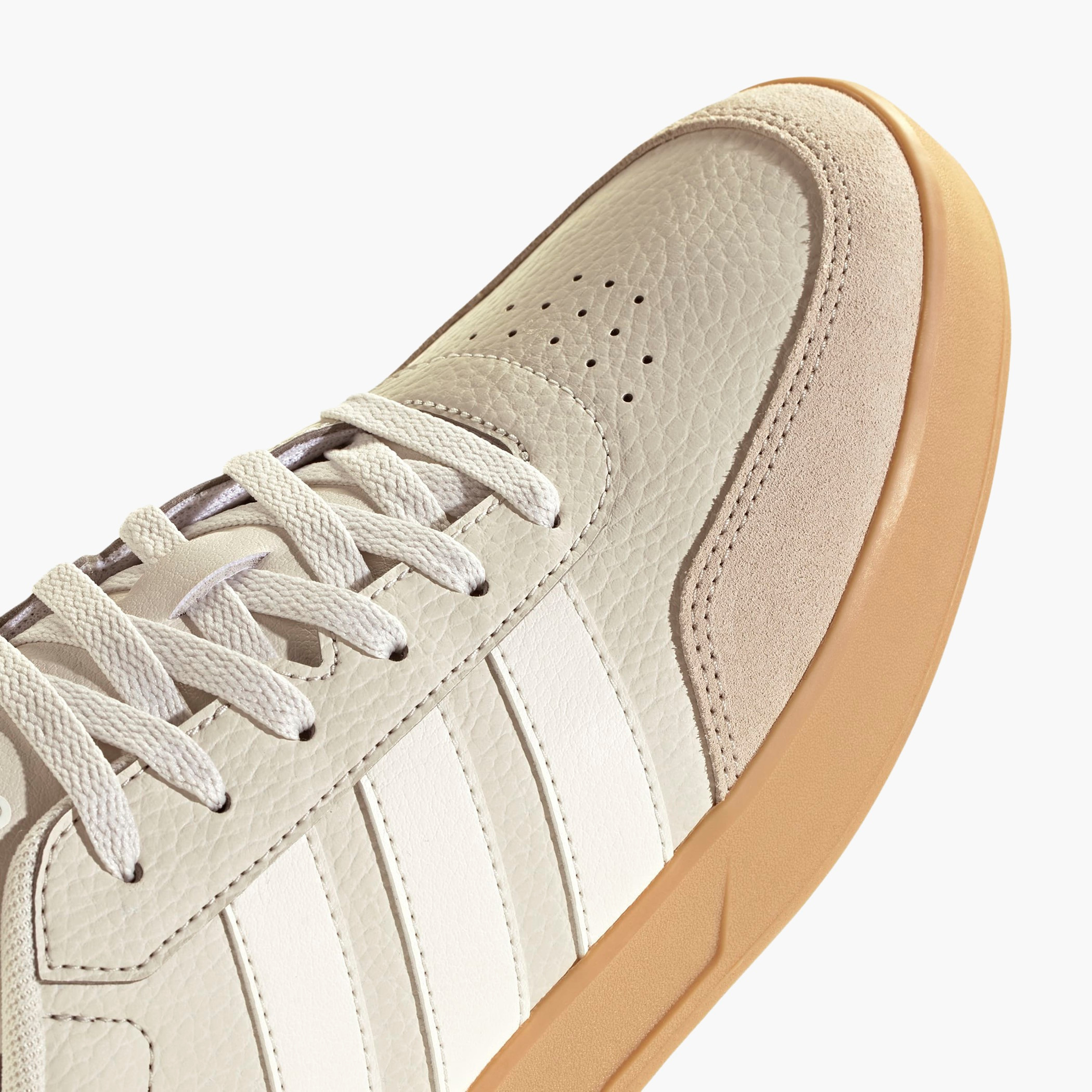 حذاء سنيكرز بثقوب ورباط إغلاق "بريكنيت 3.0" للرجال من أديداس-men-shoes-sneakers-image-7