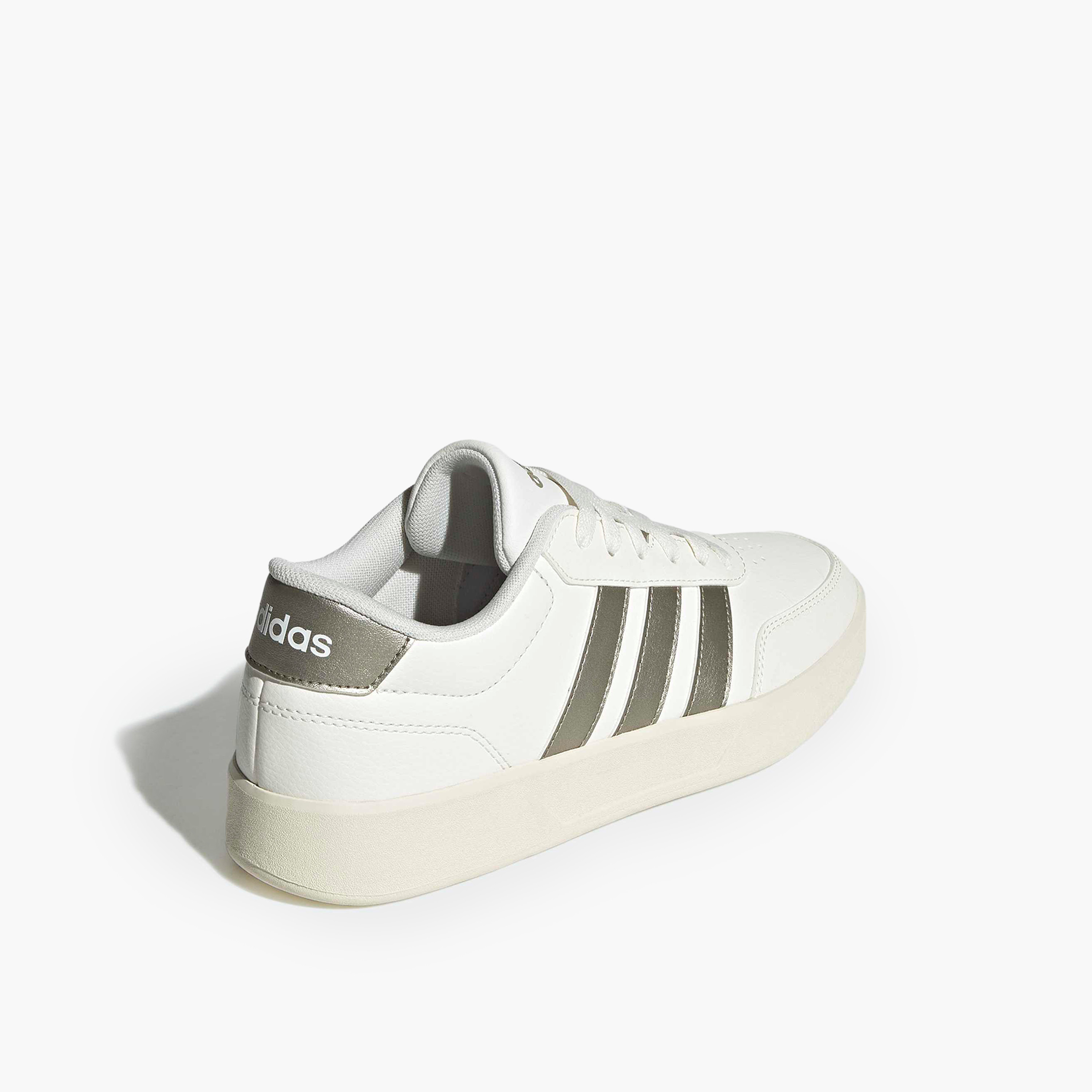 حذاء سنيكرز برباط إغلاق وتصميم ثقوب تهوية "بريكنيت 3.0" للنساء من أديداس-women-shoes-sneakers-image-4