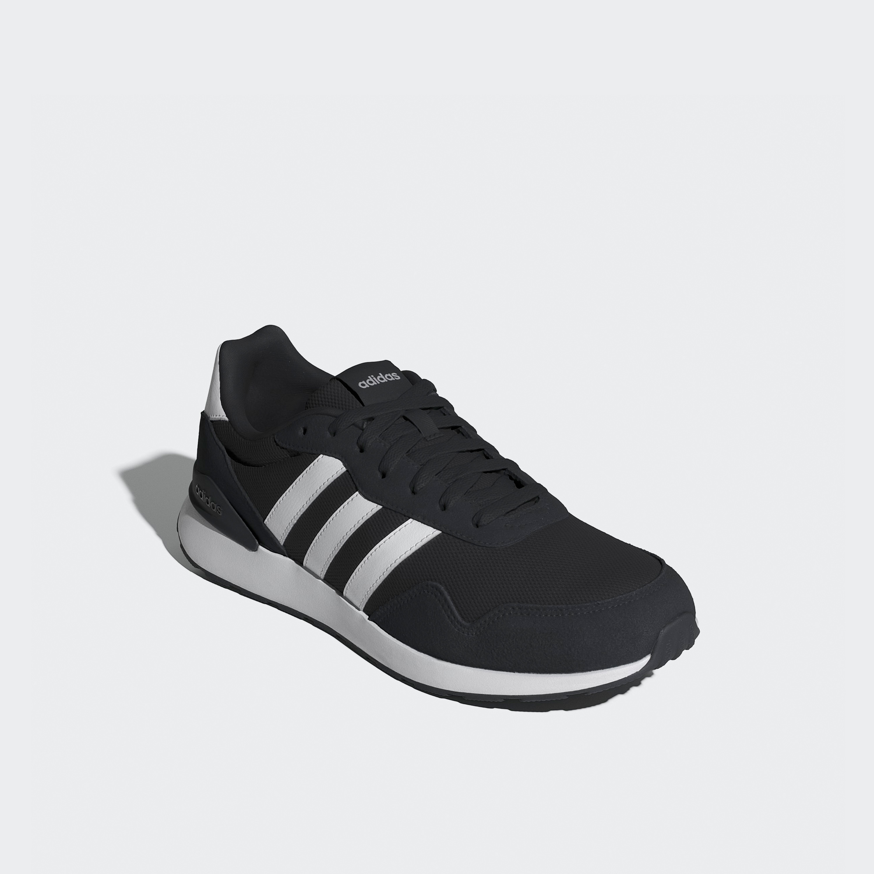 حذاء رياضي بارز الملمس رن 60 إس 4.0 برباط إغلاق للرجال من أديداس-sports-men-shoes-image-1