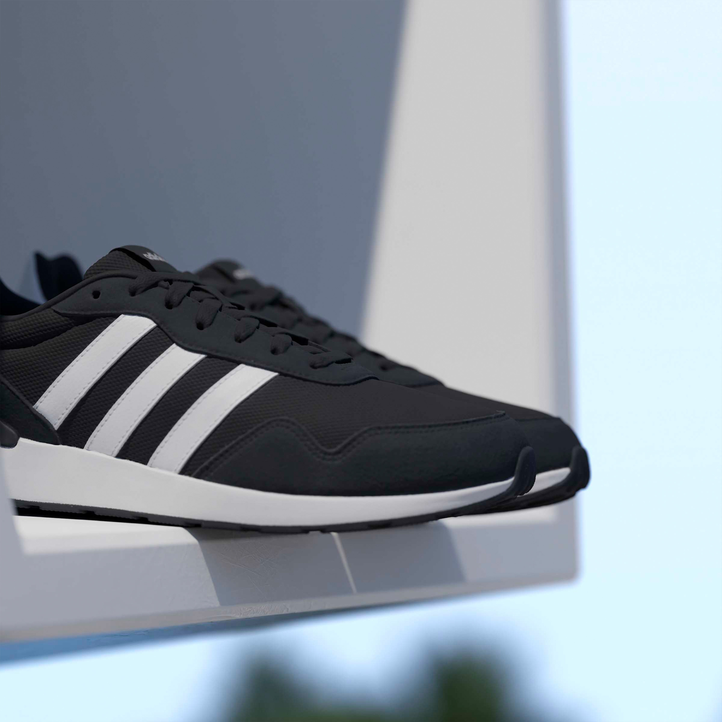 حذاء رياضي بارز الملمس رن 60 إس 4.0 برباط إغلاق للرجال من أديداس-sports-men-shoes-image-13