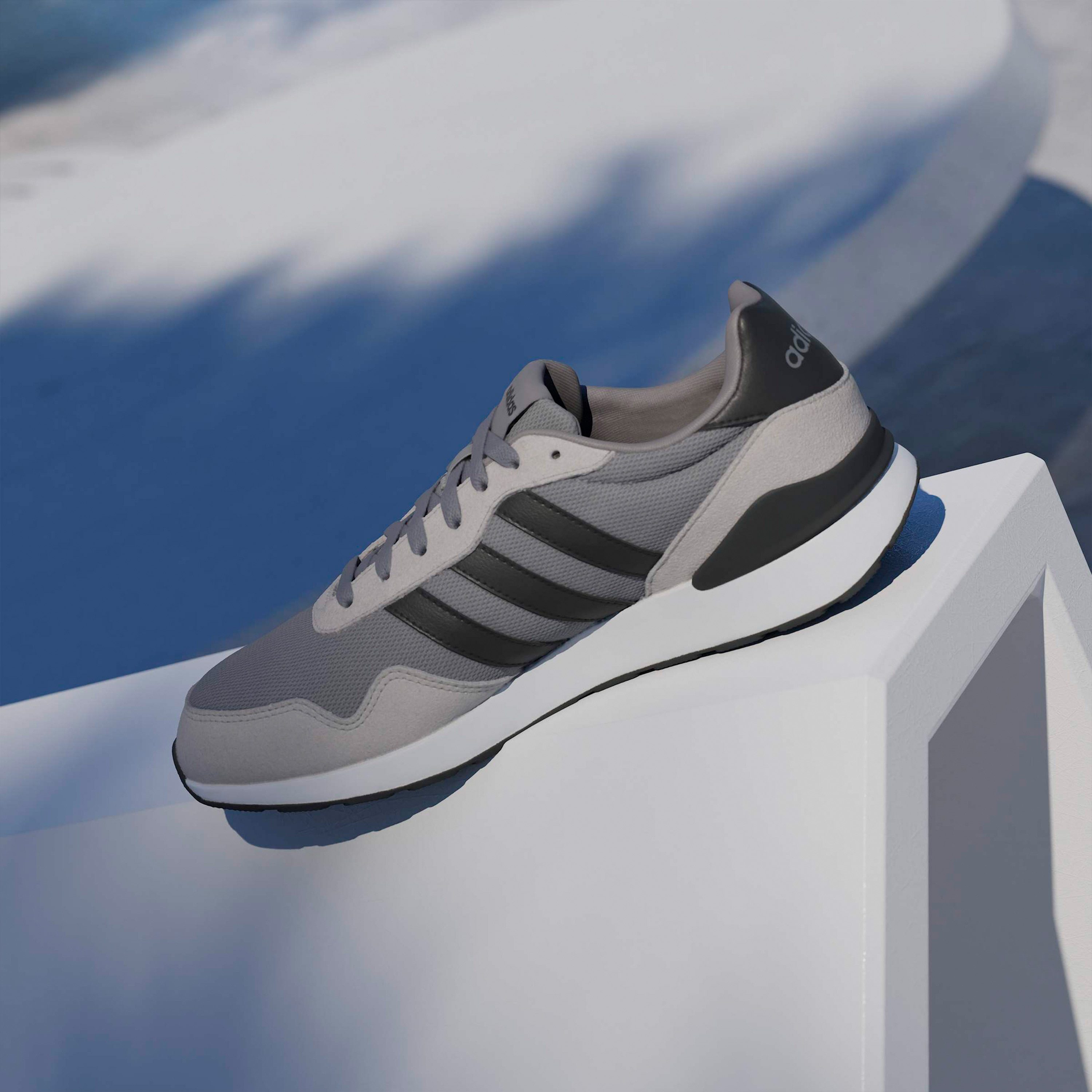 حذاء رياضي بأربطة للرجال من أديداس - حذاء جري 60 إس 4.0-sports-men-shoes-image-12