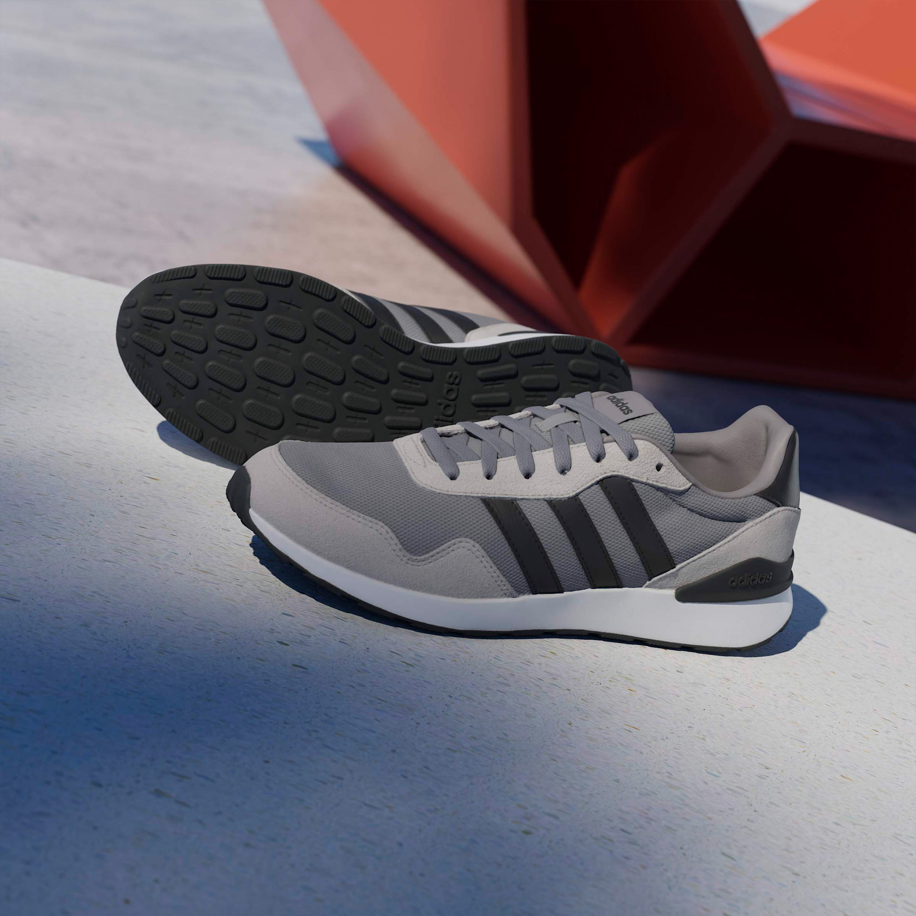 حذاء رياضي بأربطة للرجال من أديداس - حذاء جري 60 إس 4.0-sports-men-shoes-image-9