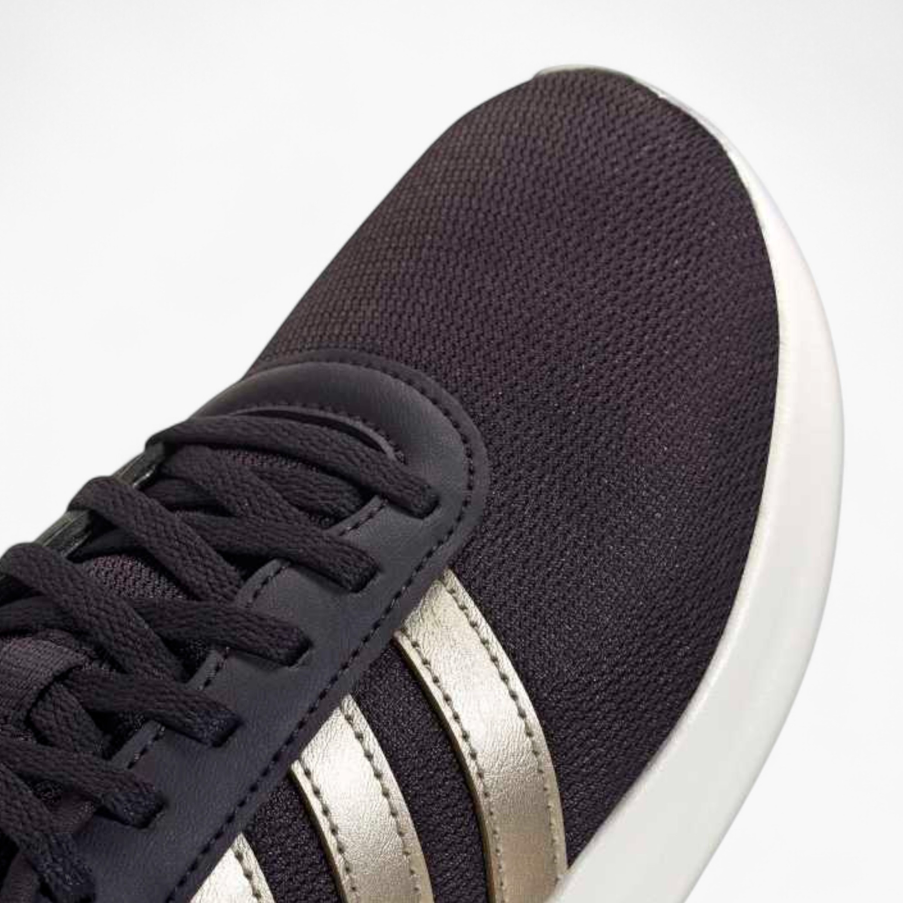 حذاء رياضي "لايت ريسر 4.0" برباط إغلاق للنساء من أديداس - JR8550-women-shoes-sports-image-6