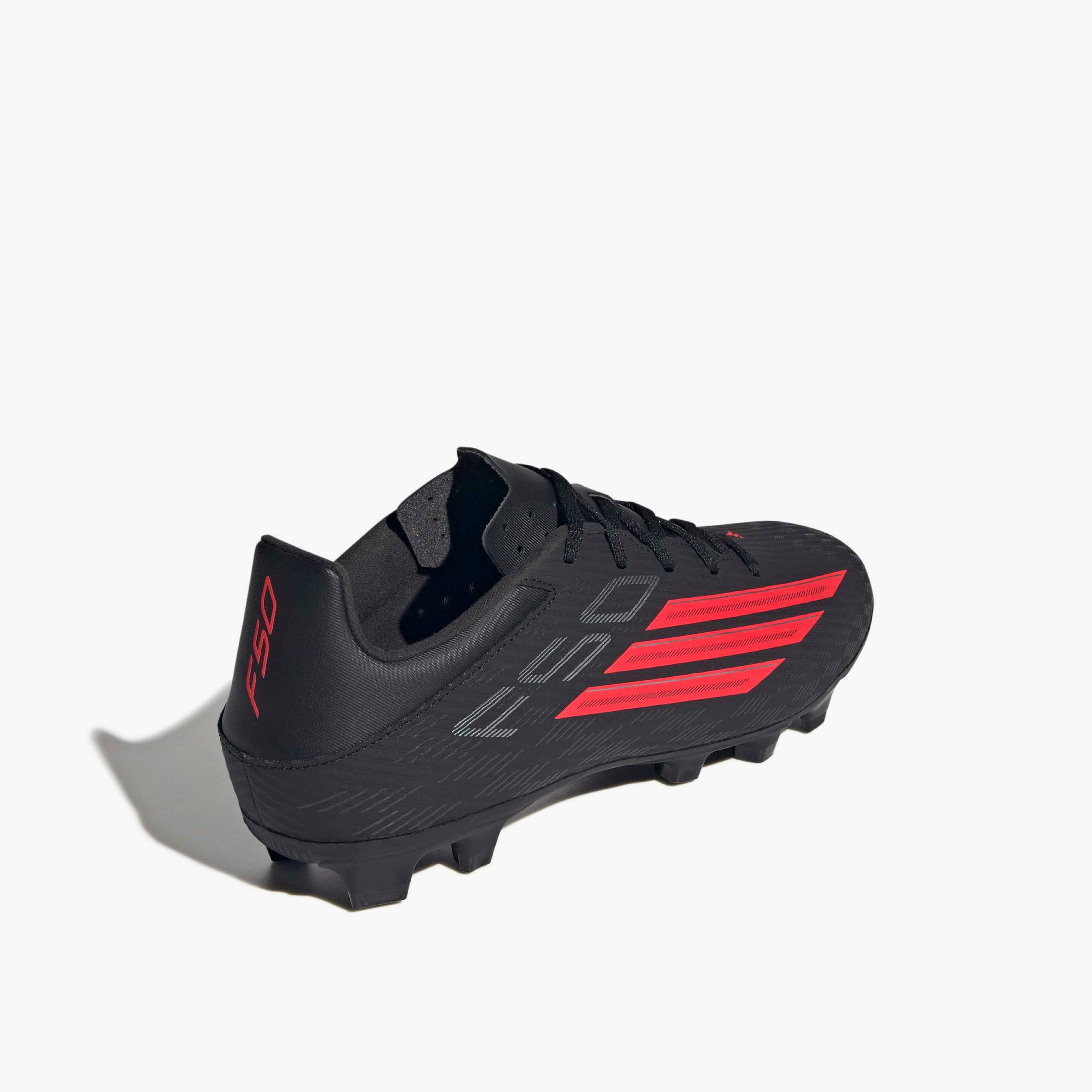حذاء كرة قدم برباط إغلاق إف 50 كلوب لأرضيات صلبة ومتعددة للرجال من أديداس-sports-gear-football-shoes-firmground-image-5