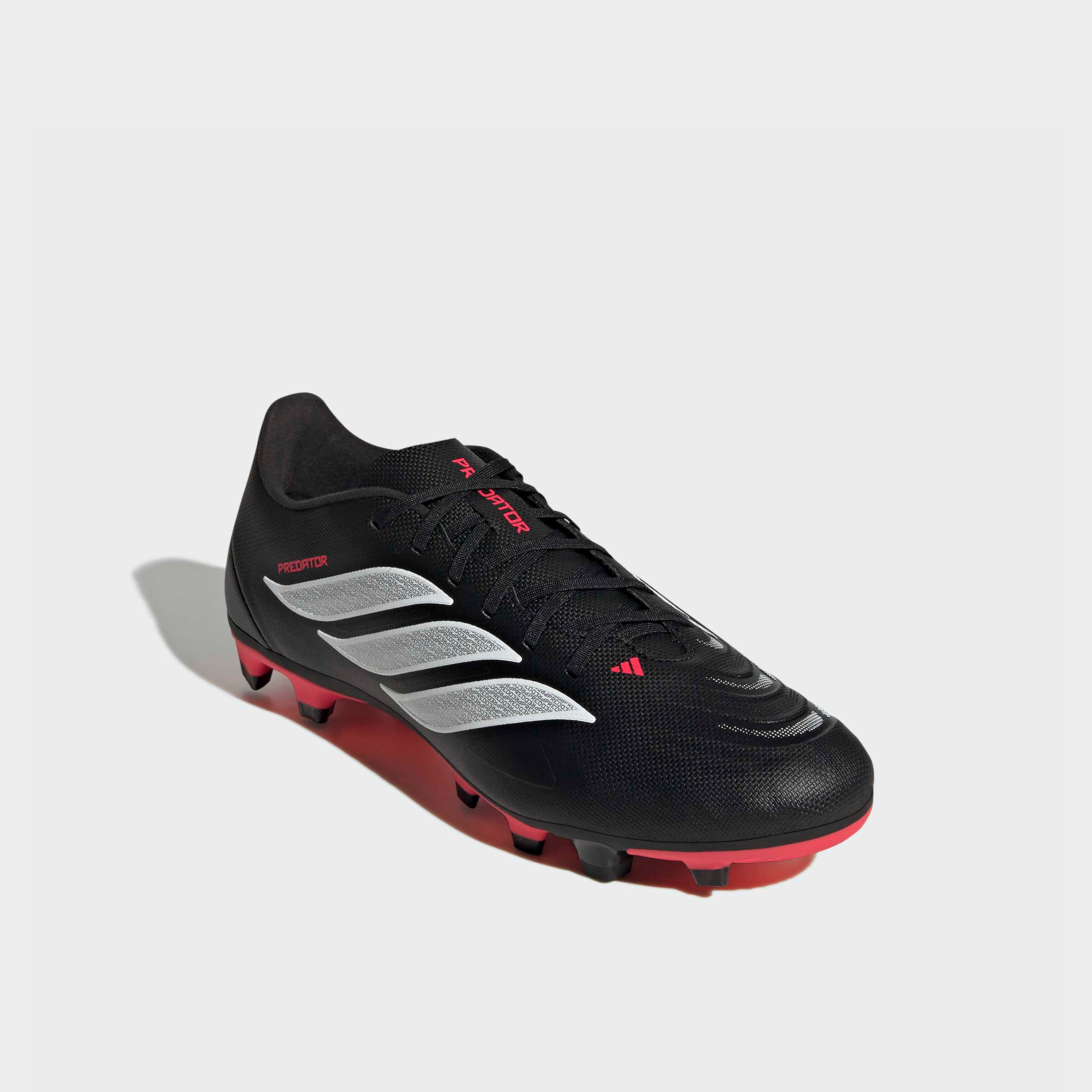 حذاء كرة قدم بريداتور كلوب لأرضيات صلبة ومتعددة برباط إغلاق للرجال من أديداس-sports-gear-football-shoes-firmground-image-1