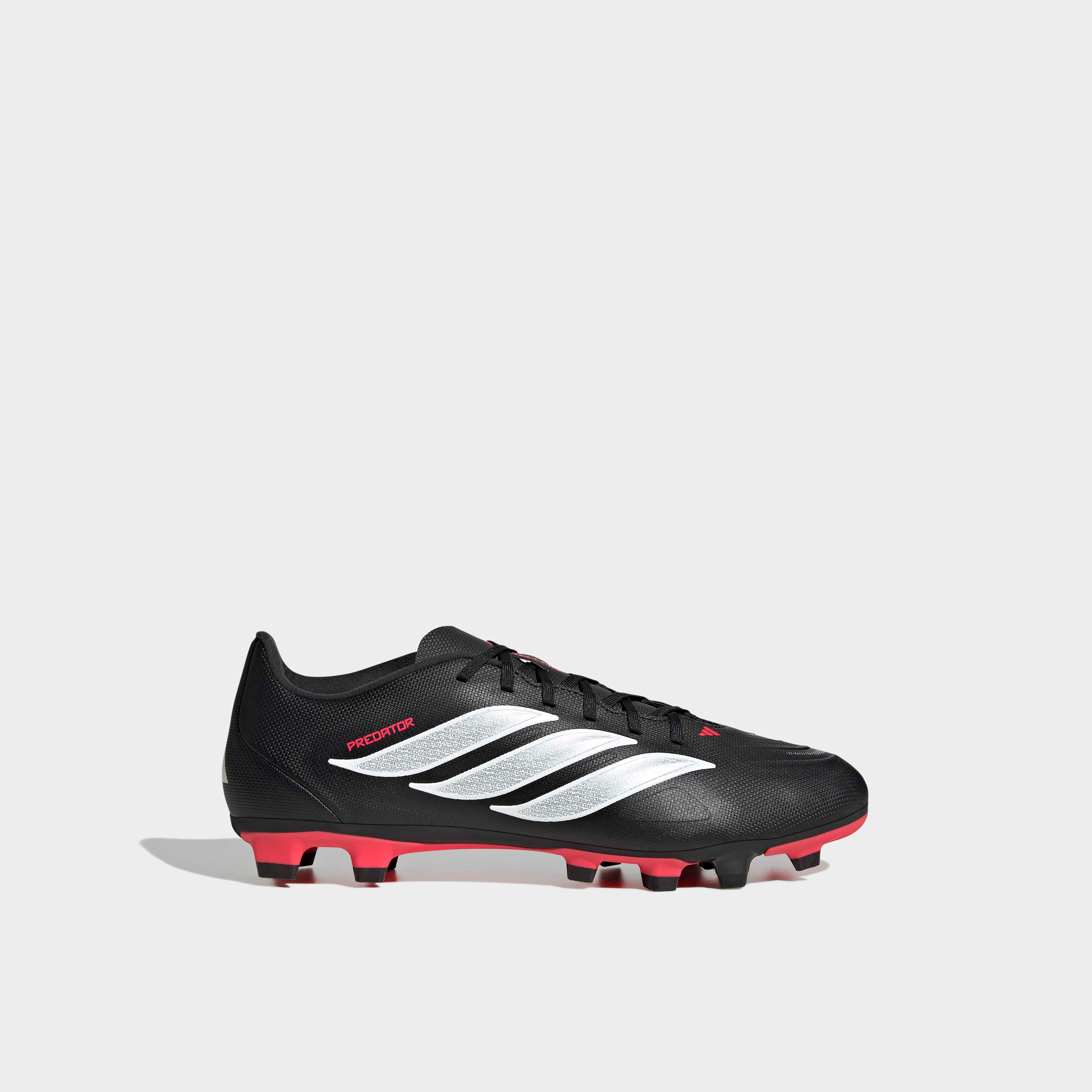 حذاء كرة قدم بريداتور كلوب لأرضيات صلبة ومتعددة برباط إغلاق للرجال من أديداس-sports-gear-football-shoes-firmground-image-2
