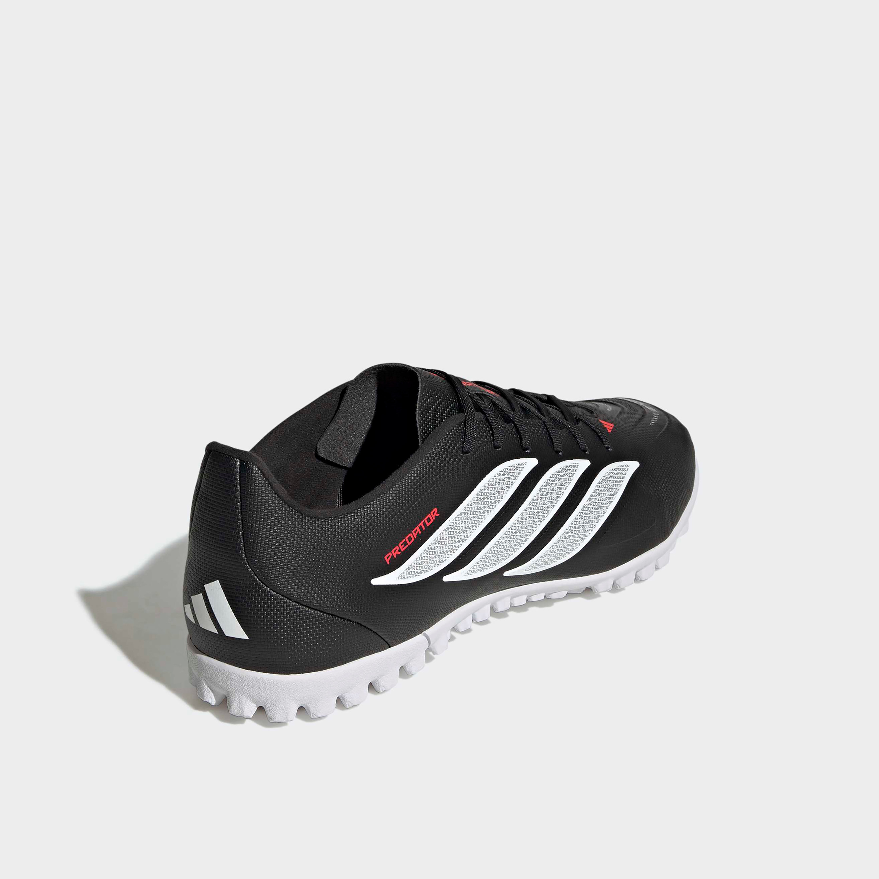 حذاء كرة قدم برباط إغلاق بريداتور كلوب لأرضية عشب صناعي للرجال من أديداس-sports-men-shoes-image-6