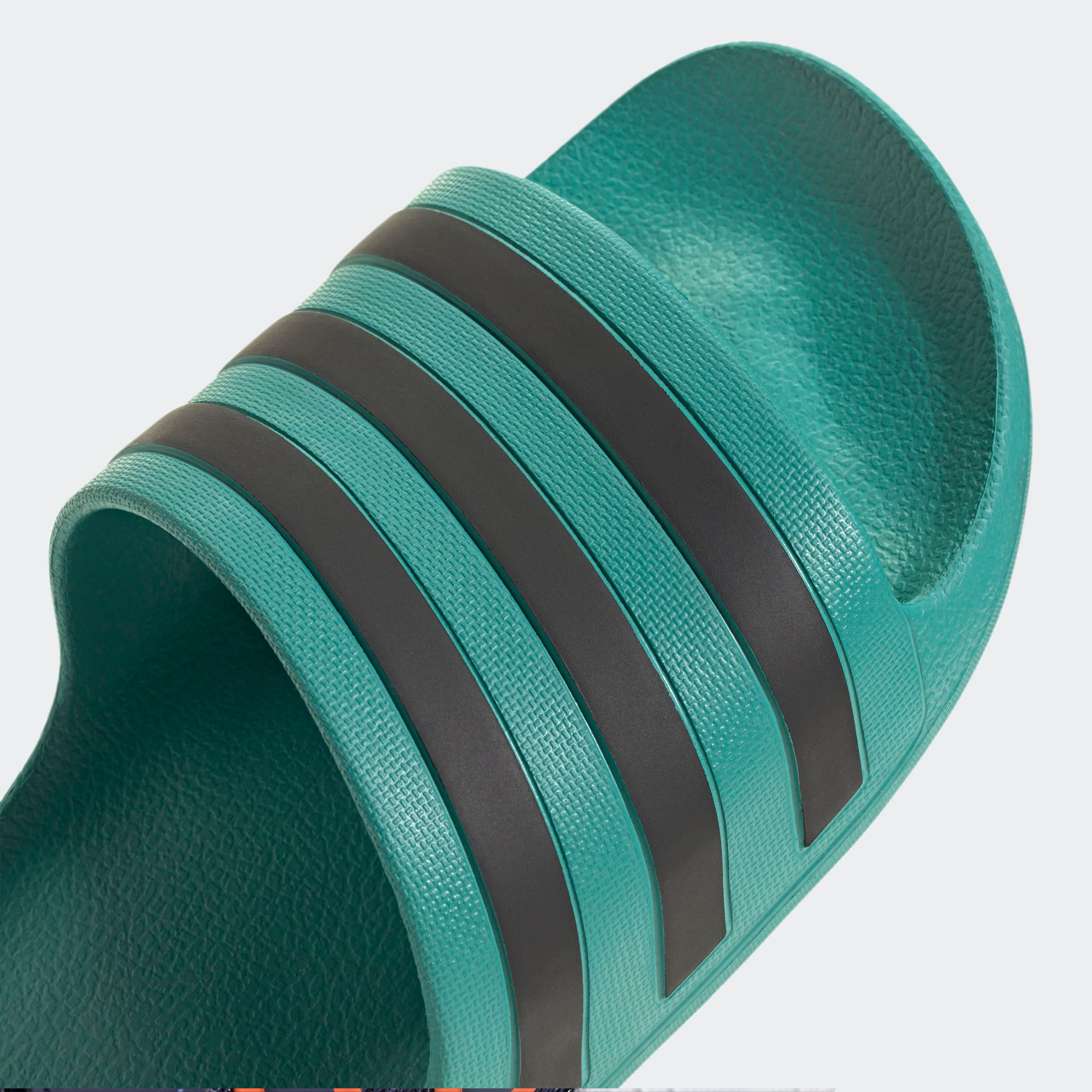 أديداس - شبشب أديليت أكوا للرجال-men-shoes-flipflopsandslides-image-39