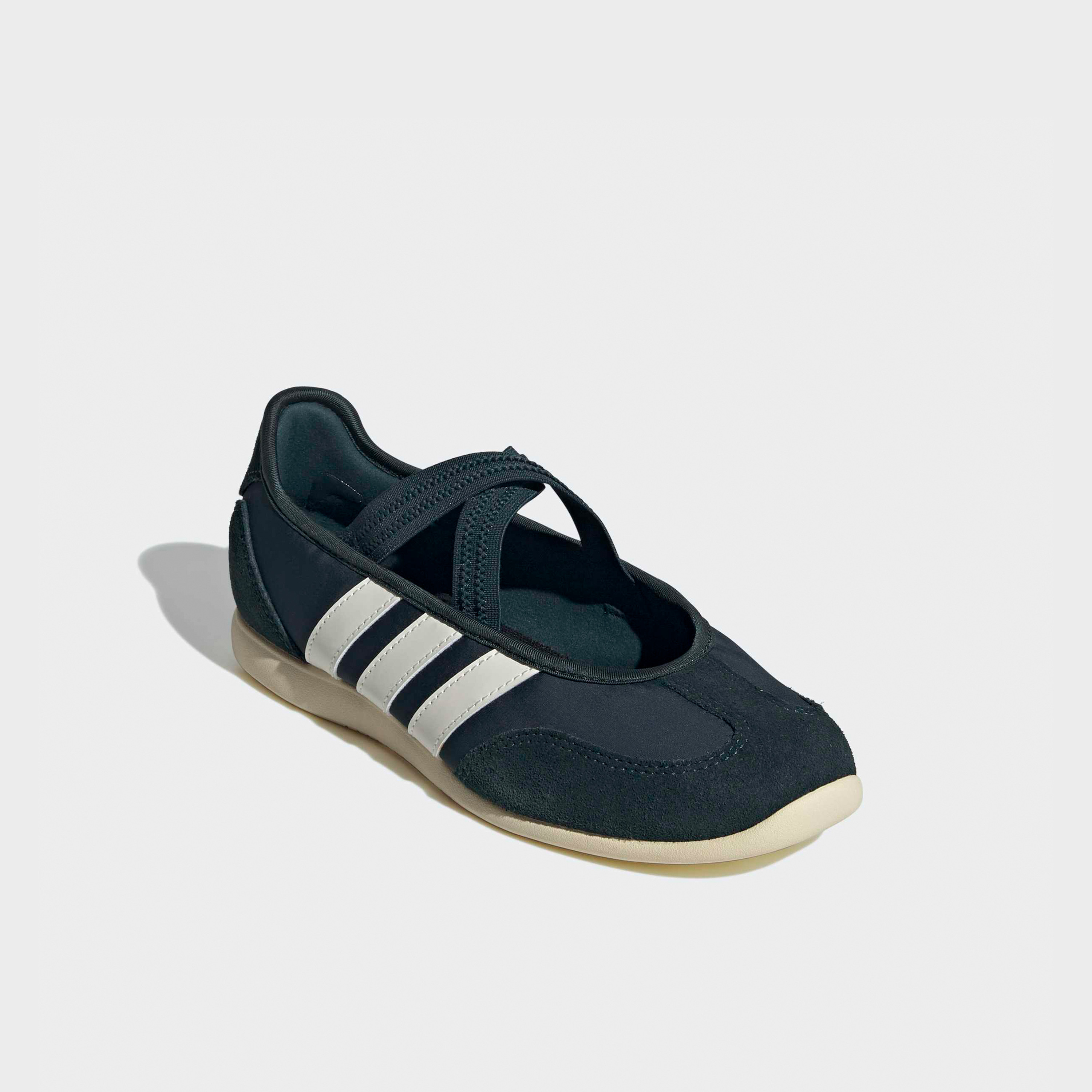 Adidas Women Barreda Striped Sports Shoes-sports-women-shoes-image-1