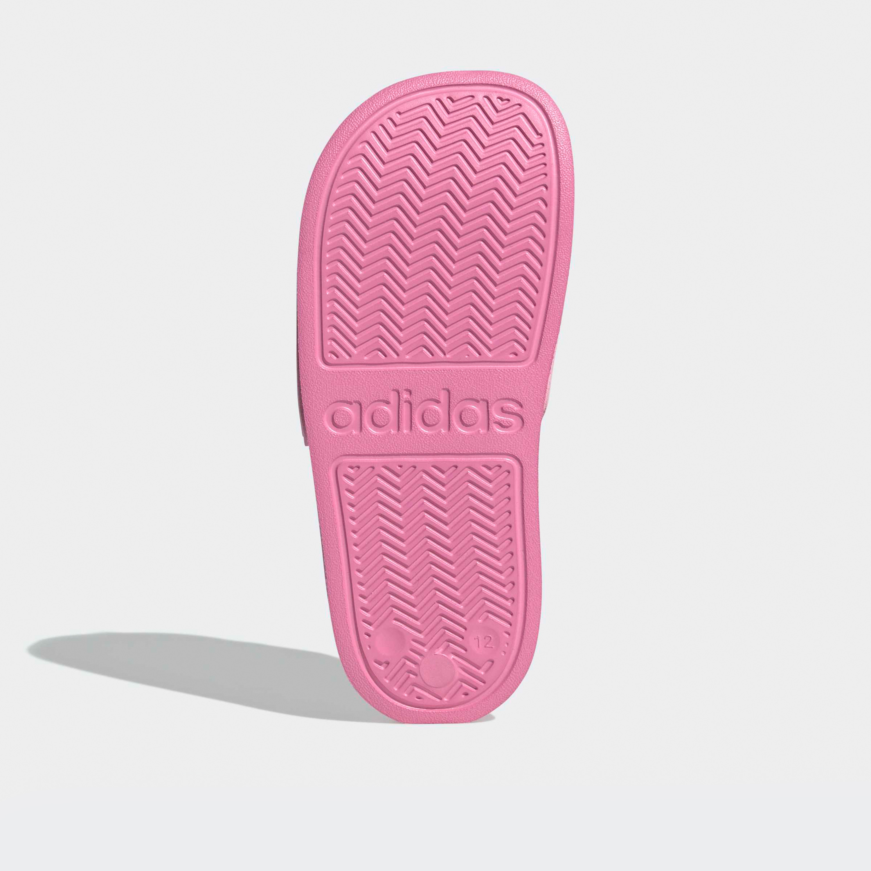 شبشب بنقوش شعار أديليت أكوا للبنات من أديداس-girls-shoes-flipflopsandslides-image-6