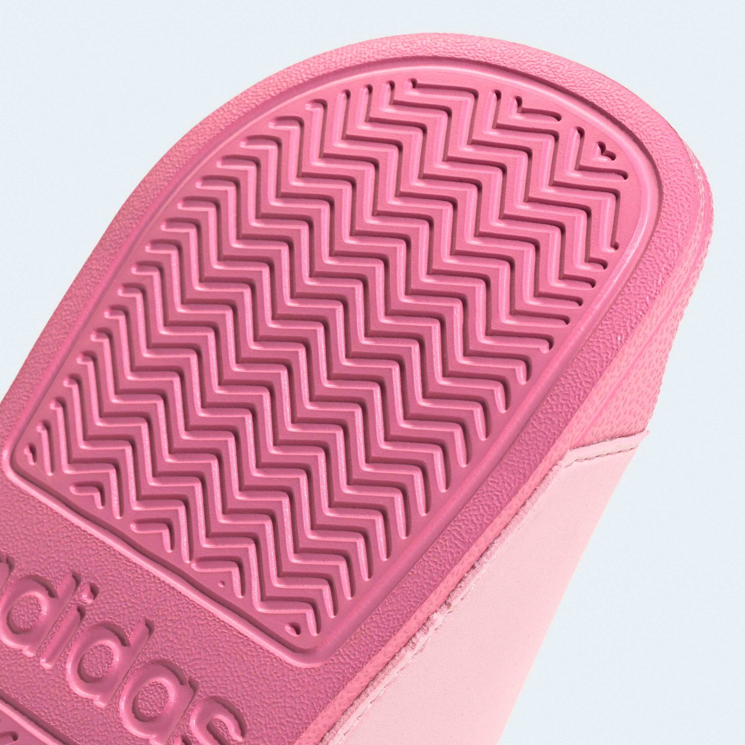 شبشب بنقوش شعار أديليت أكوا للبنات من أديداس-girls-shoes-flipflopsandslides-image-7