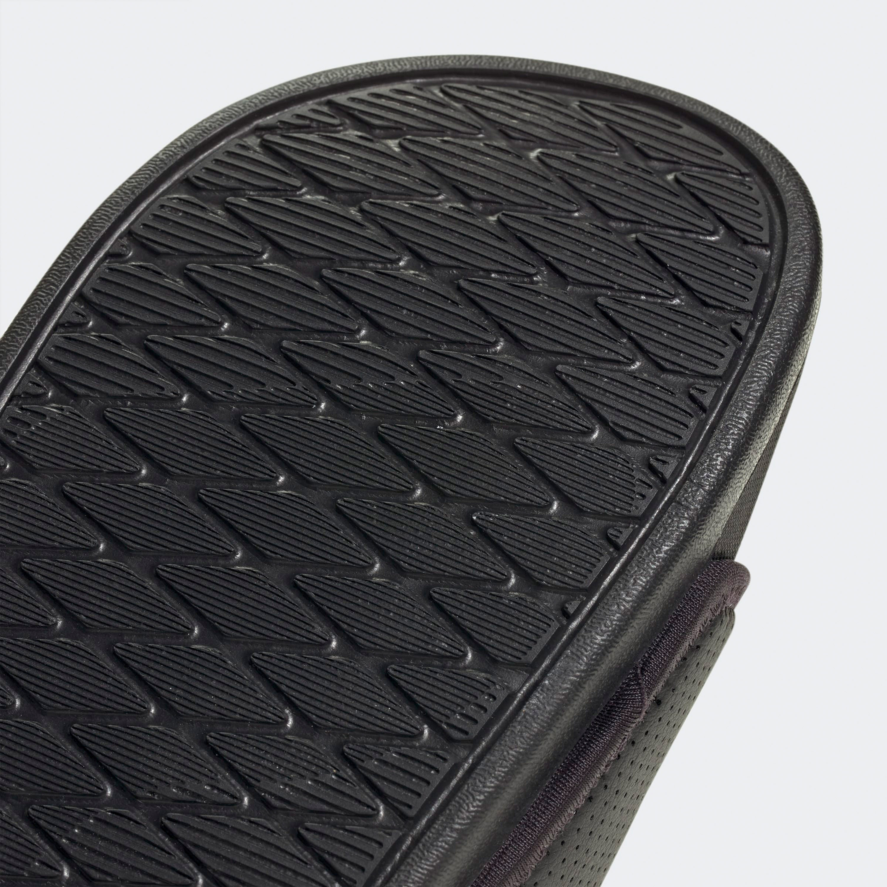 أديداس - شبشب أديليت كومفورت سهل الارتداء للنساء JS3619 | OE-women-shoes-flipflopsandslides-image-8