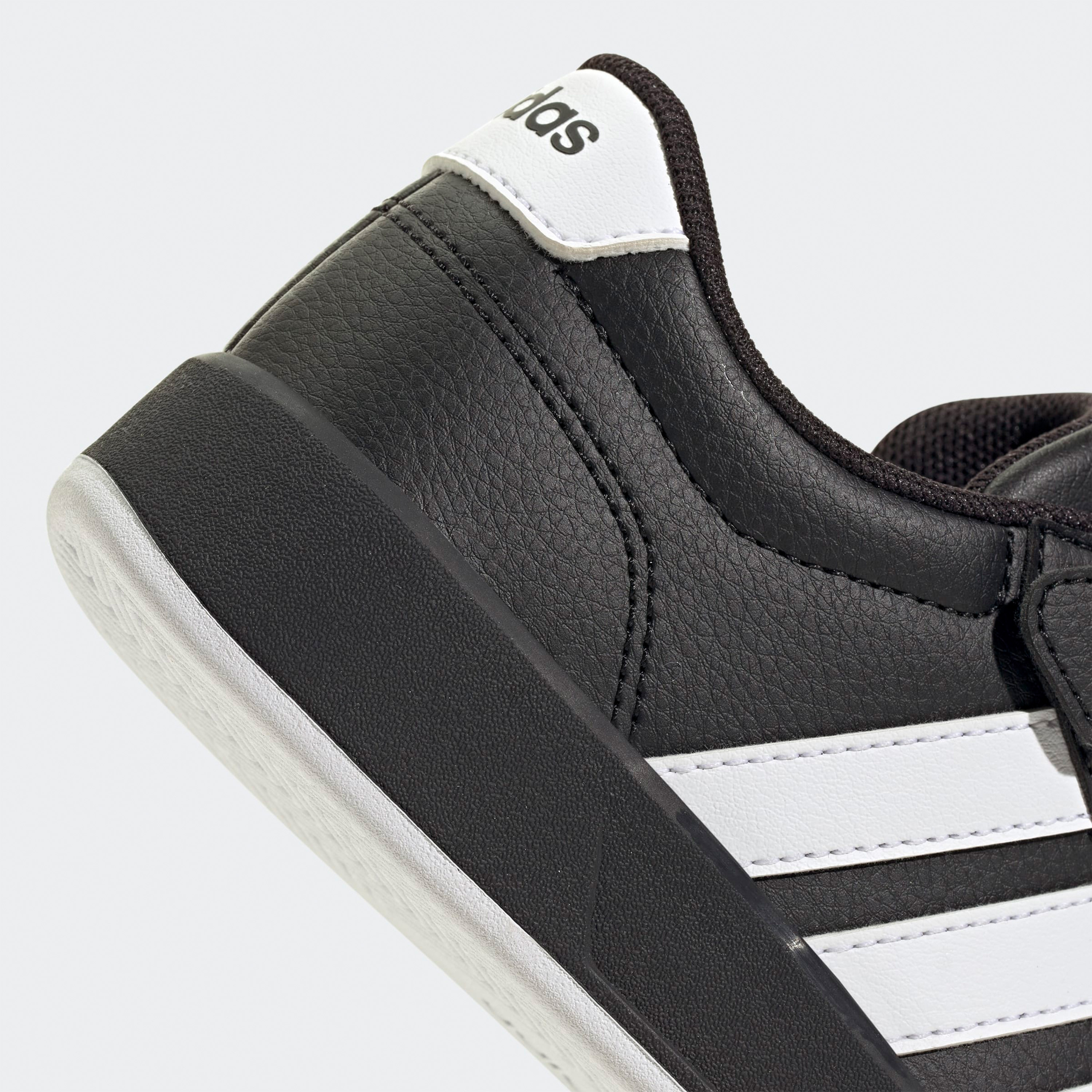 حذاء سنيكرز بشريط إغلاق لاصق "بريكنيت 3.0 إي إل" للأولاد من أديداس-girls-shoes-sneakers-image-7