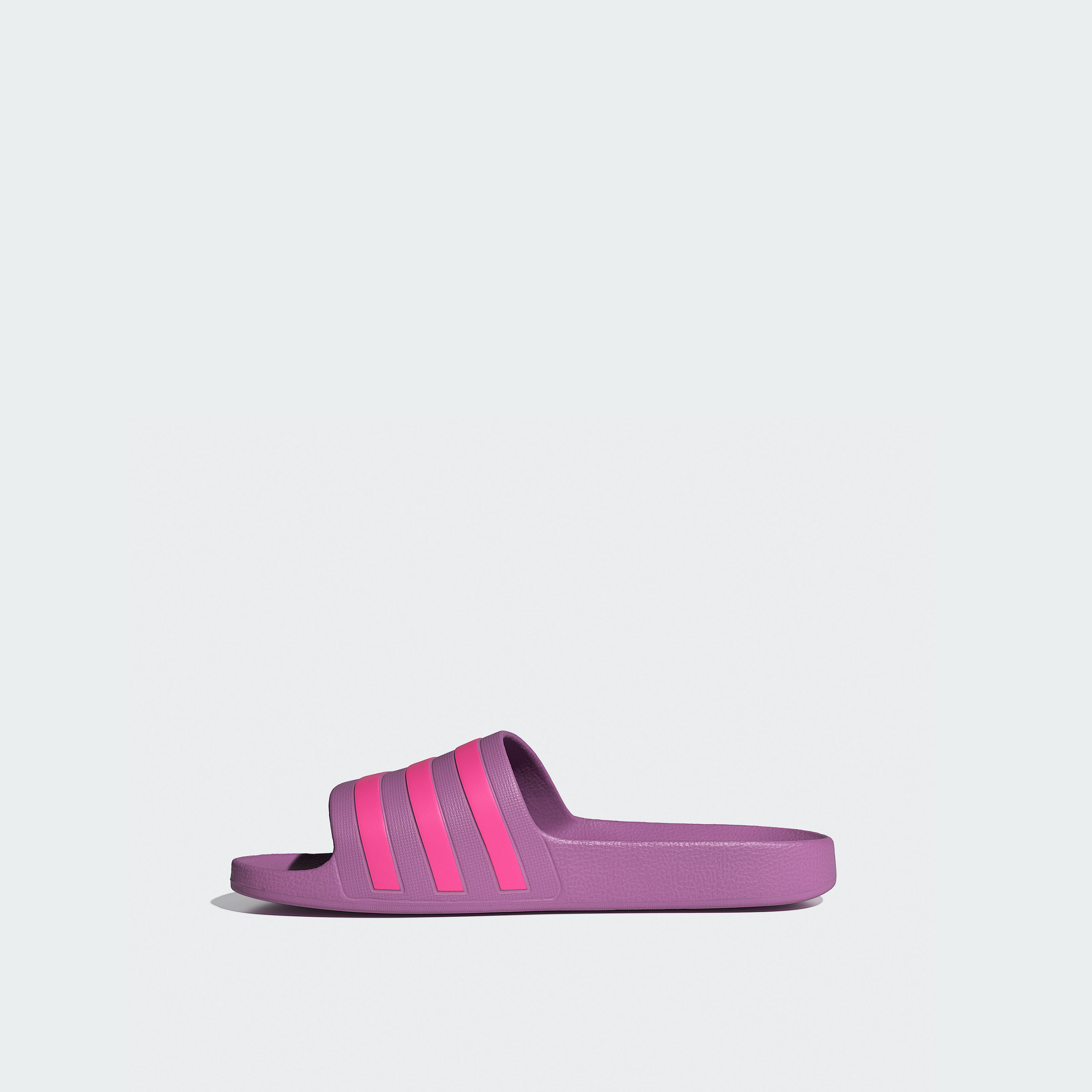 أديداس - شبشب أديليت أكوا سهل الارتداء للنساء | OE-women-shoes-flipflopsandslides-image-19
