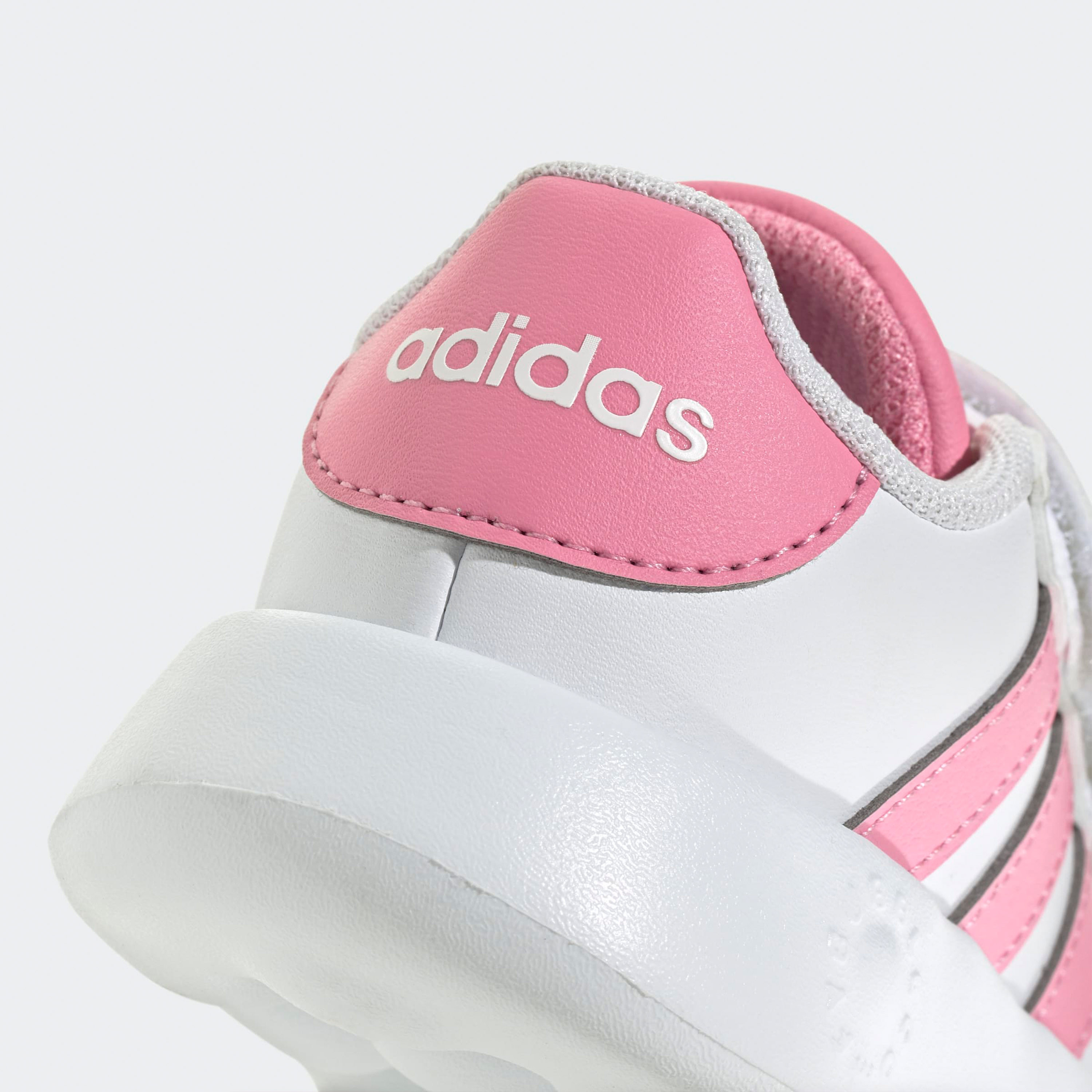 أديداس - حذاء رياضي جراند كورت 2.0 بشريط فيلكرو للبنات الصغار JS4342 | OE-baby-girls-shoes-closedshoes-image-7