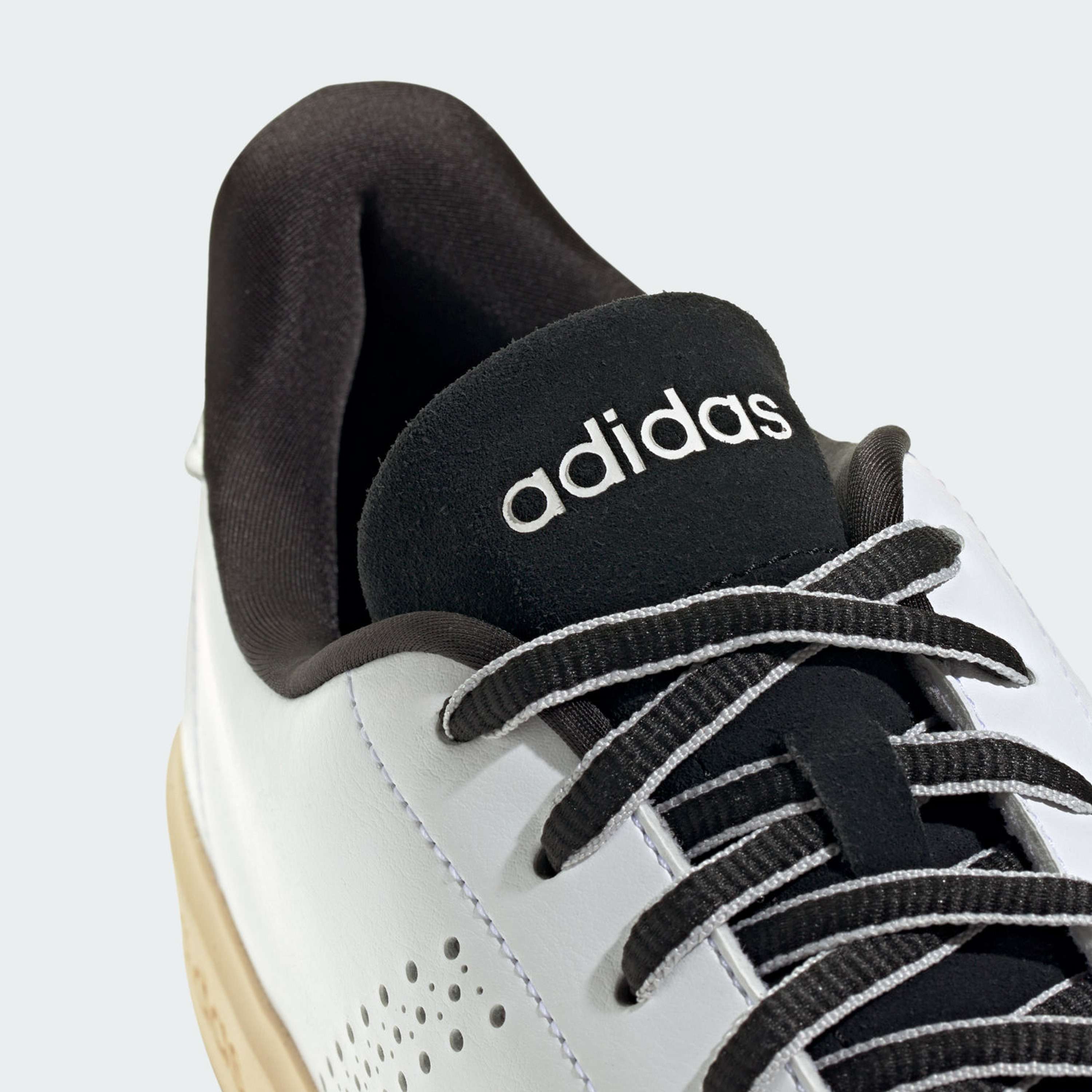 أديداس - حذاء أدفانتج 2.0 الرياضي برباط وكاحل منخفض للرجال JS4486 | OE-sports-men-shoes-image-7