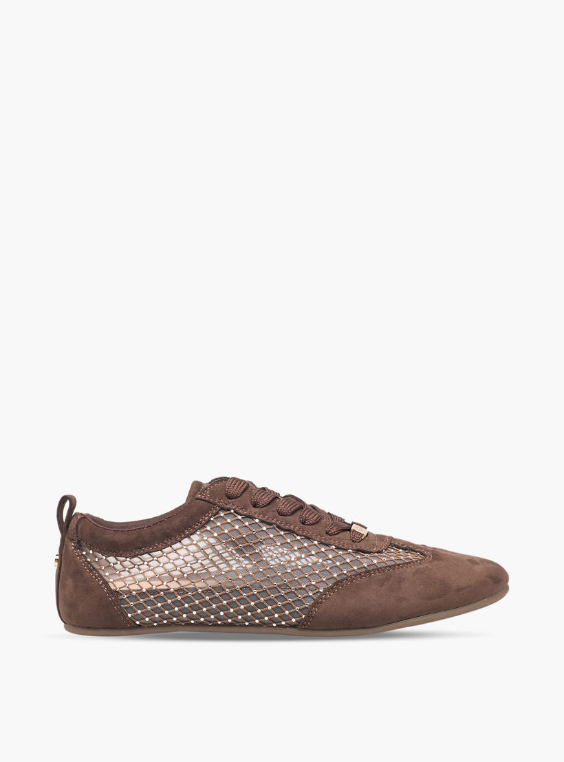 حذاء سنيكرز بتفاصيل شبكية ورباط إغلاق للنساء من سيليست-women-shoes-sneakers-image-3