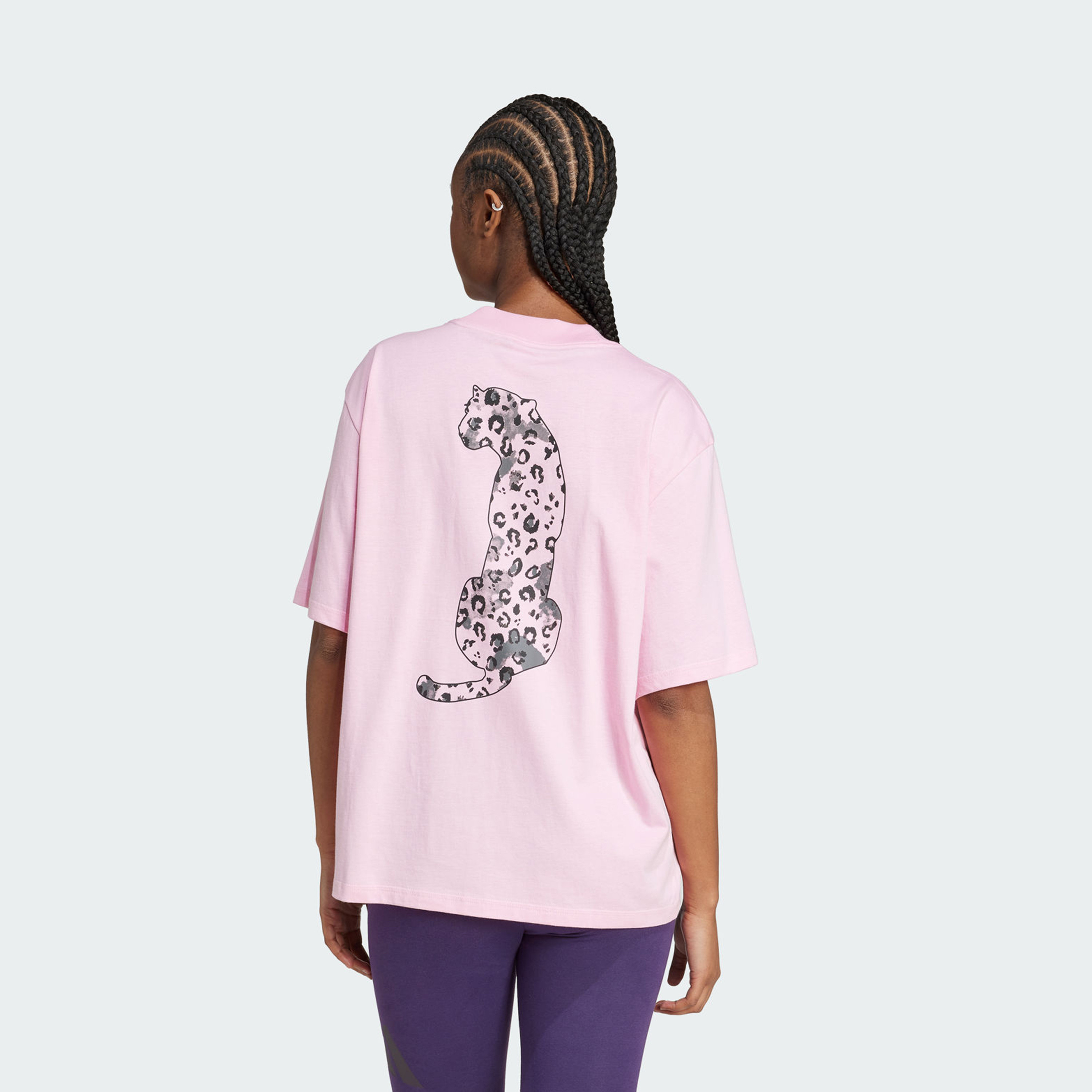 أديداس - تيشيرت جرافيكي فضفاض برسومات حيوانات للنساء JV8532 | OE-sports-women-clothing-tshirtsandvests-image-3