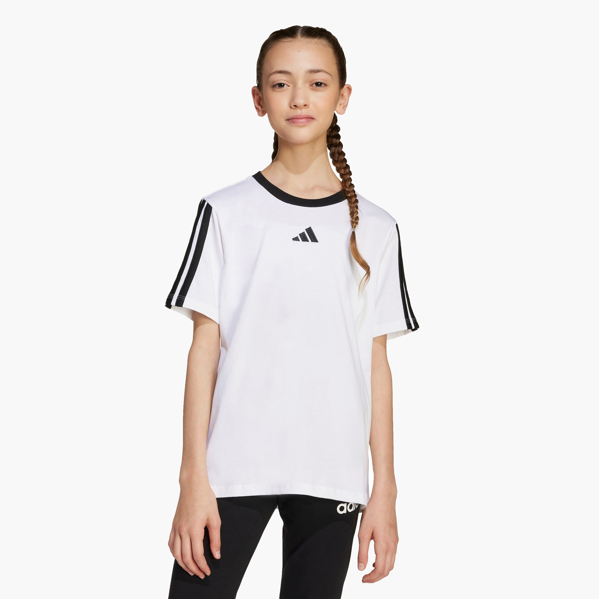 تيشيرت بياقة ضيقة وأكمام قصيرة وطبعات شعار من أديداس-girls-clothing-tshirts-image-2