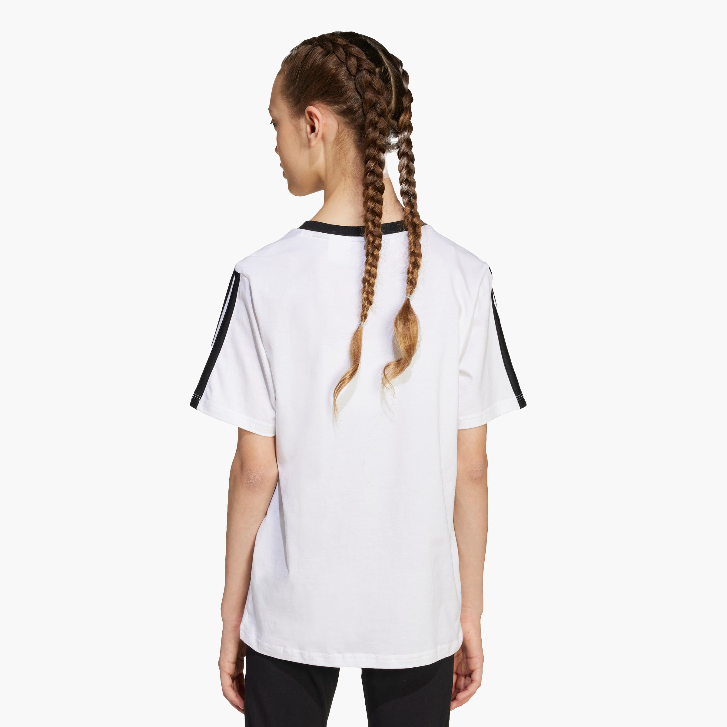 تيشيرت بياقة ضيقة وأكمام قصيرة وطبعات شعار من أديداس-girls-clothing-tshirts-image-3