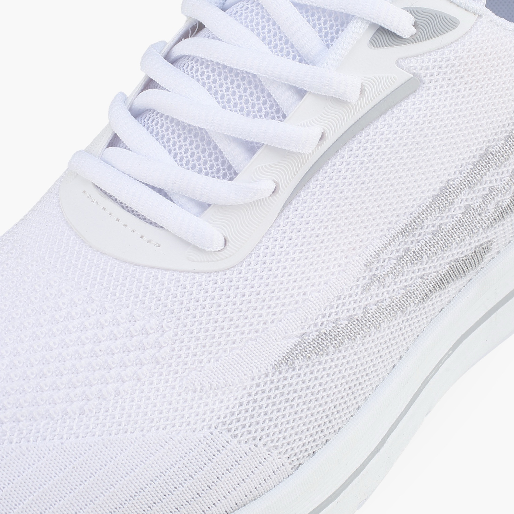 حذاء رياضي برباط إغلاق للرجال من أوكلان من شو إكسبريس-men-shoes-sports-image-4