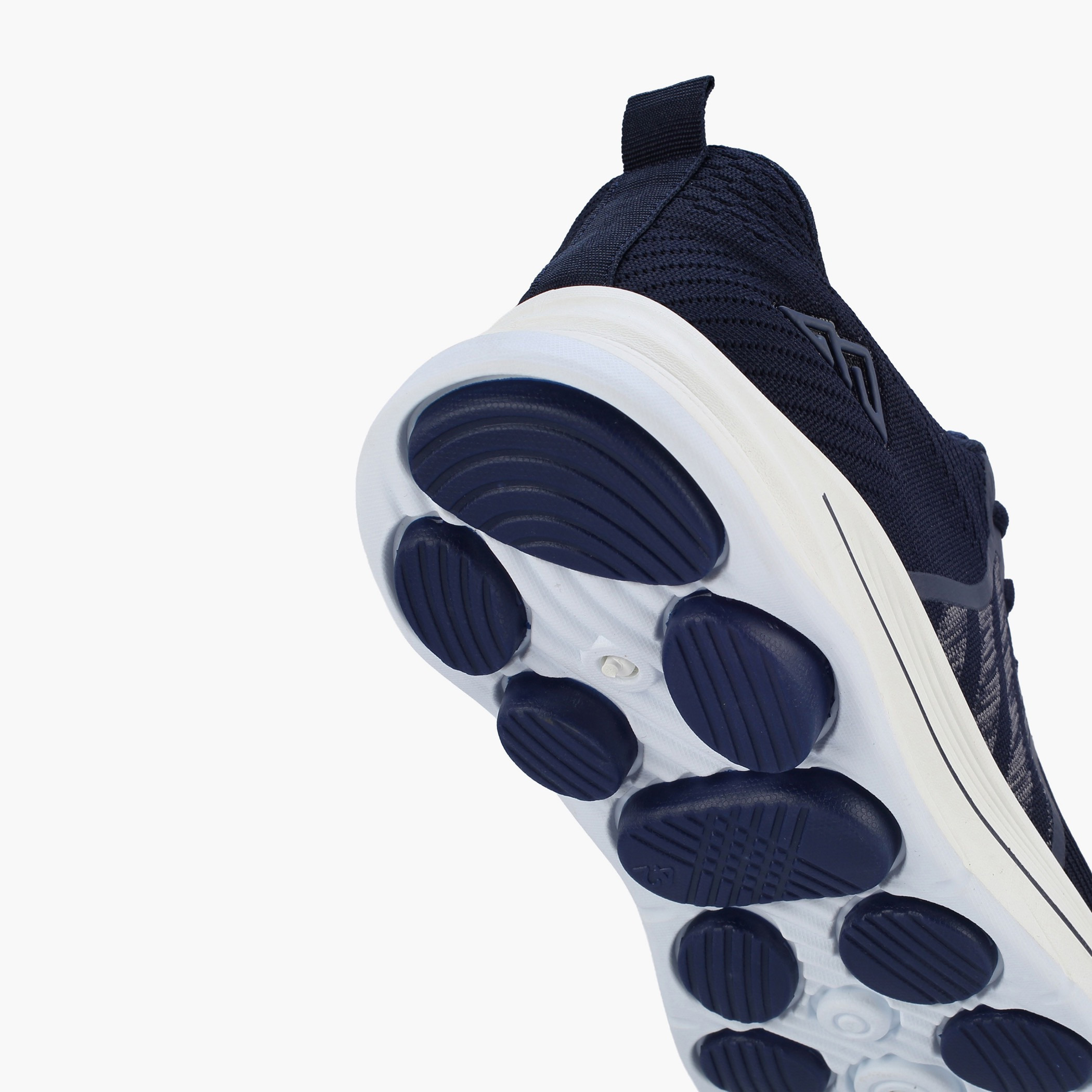 حذاء رياضي برباط إغلاق للرجال من أوكلان من شو إكسبريس-sports-men-shoes-image-5