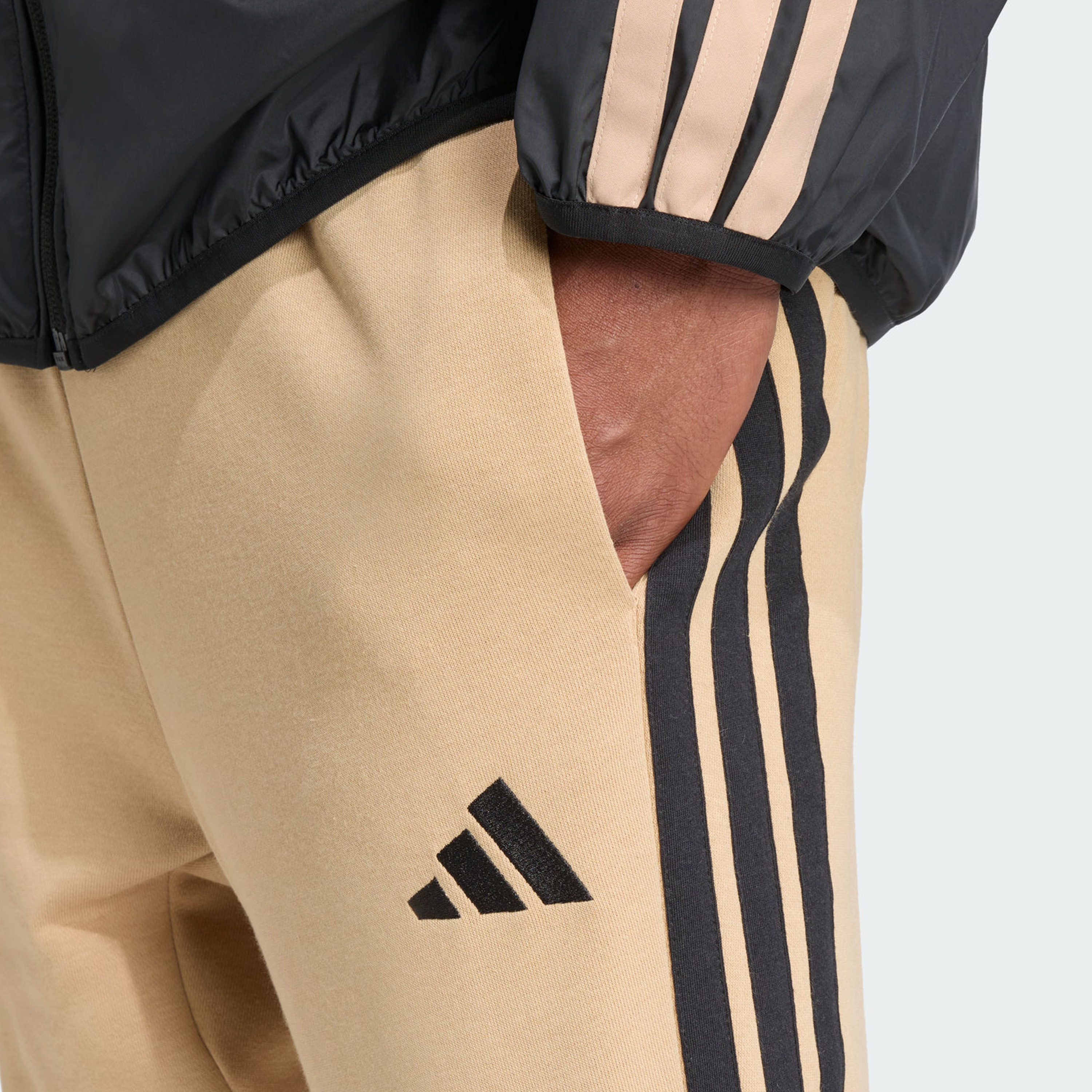 أديداس - بنطال رياضي رجالي اسينشال 3 خطوط تيري فرنسي JX0724 | OE-sports-men-clothing-bottoms-image-4