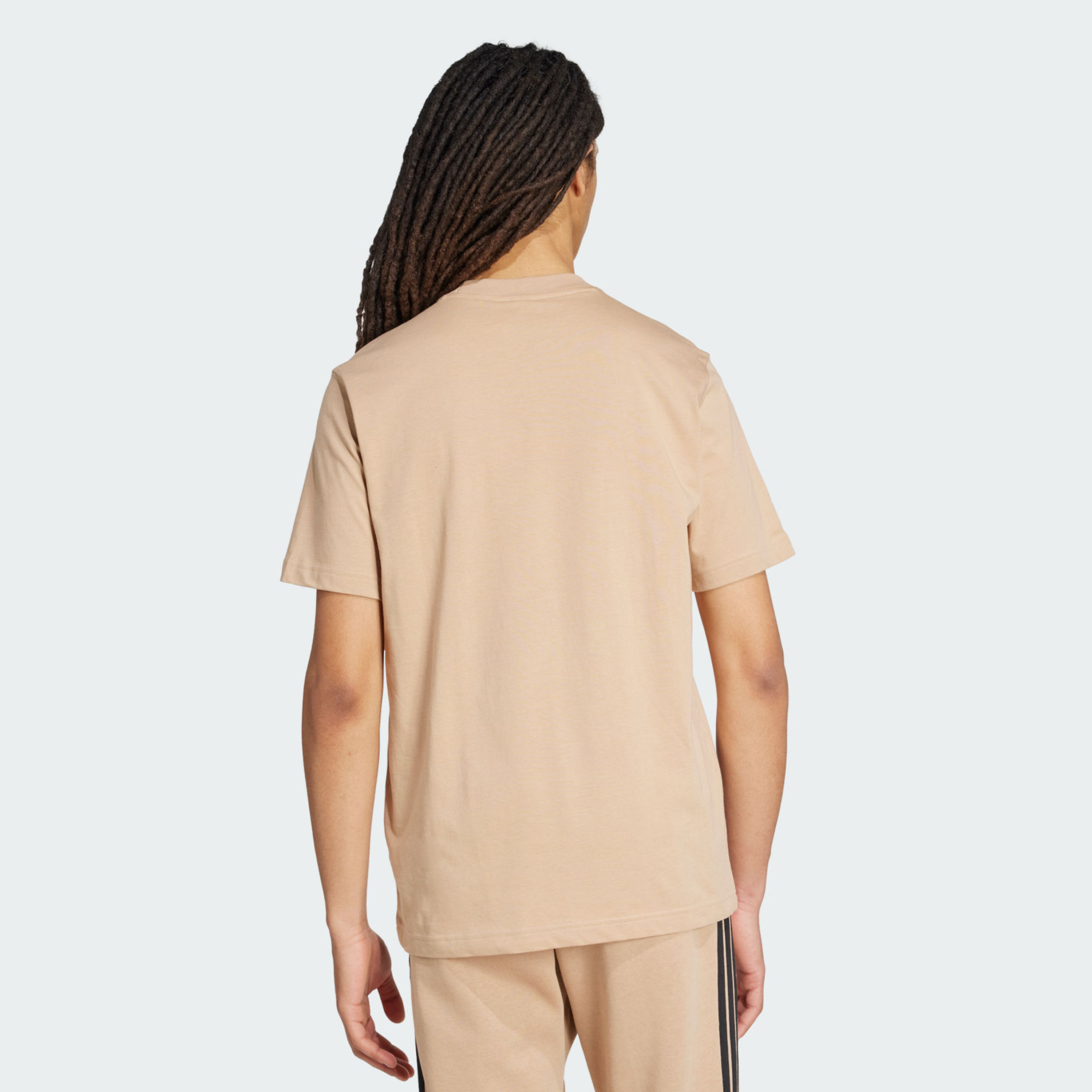 أديداس - تيشيرت إسينشالز بشعار كبير للرجال | OE-men-clothing-sportswearandactivewear-tshirtsandpolos-image-16
