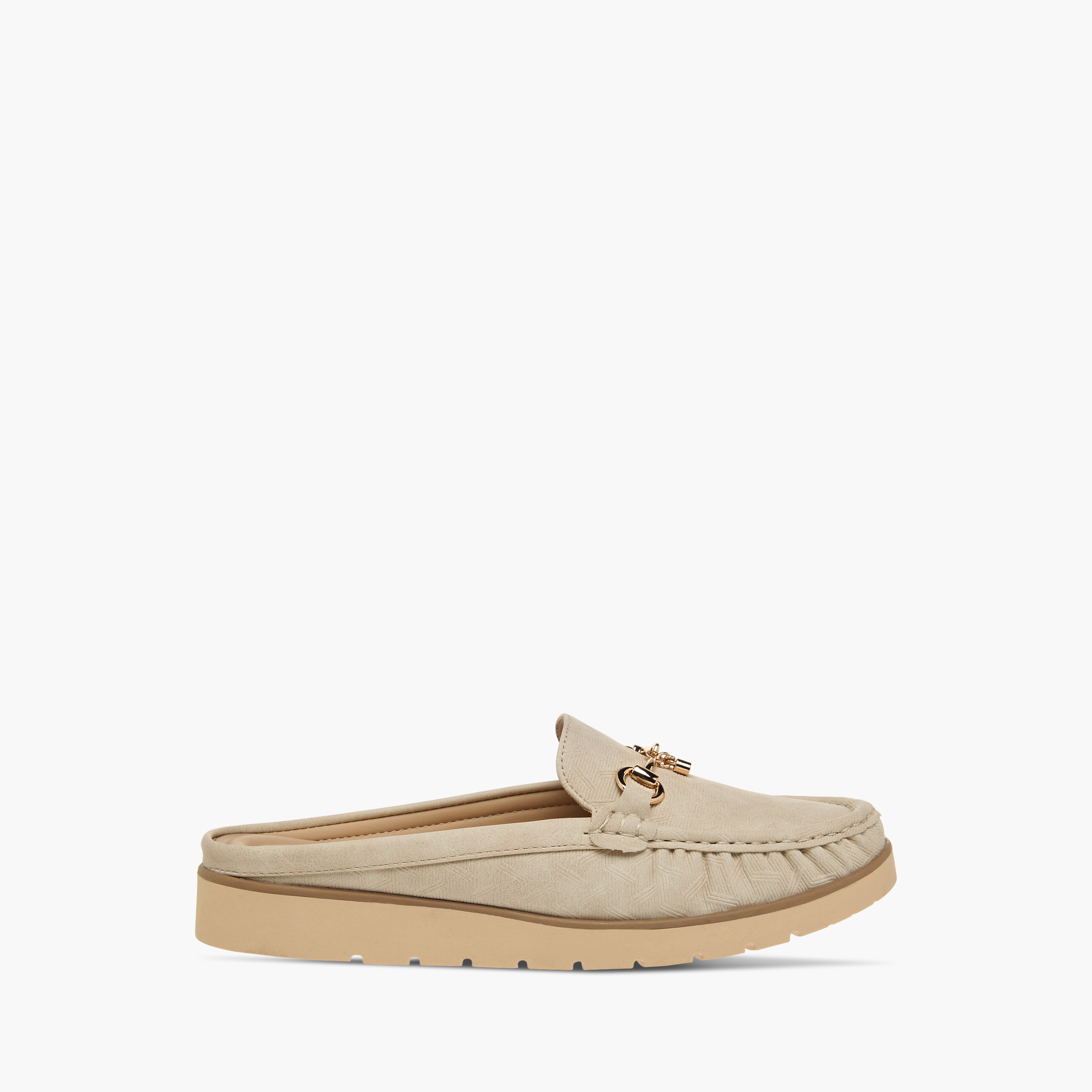 حذاء ميول مريح سهل الارتداء بزينة معدنية من فلورا بيلا-women-shoes-flats-mules-image-3