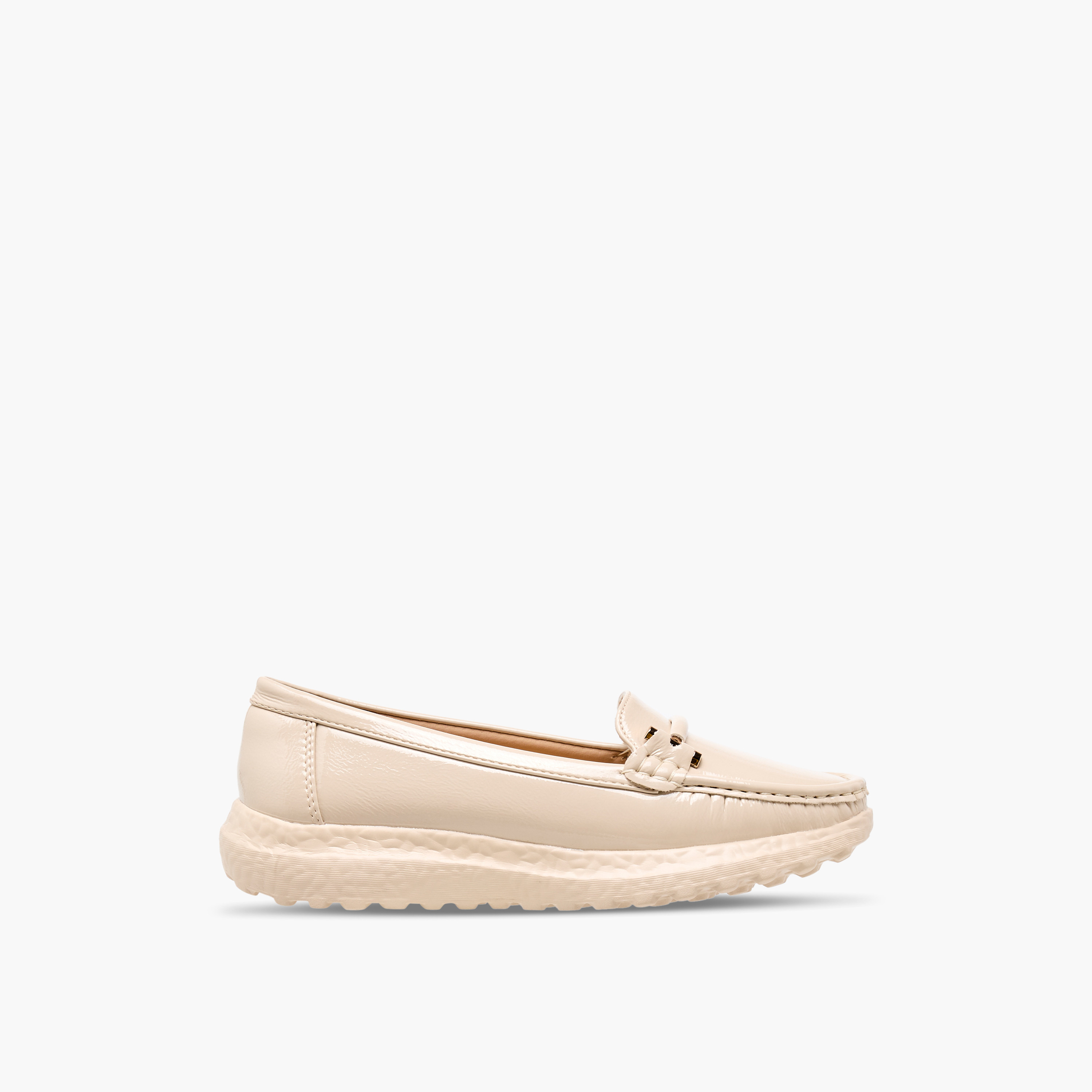 حذاء لوفر بزينة معدن للنساء من لو كونفورت-women-shoes-loafersandmoccasins-image-3