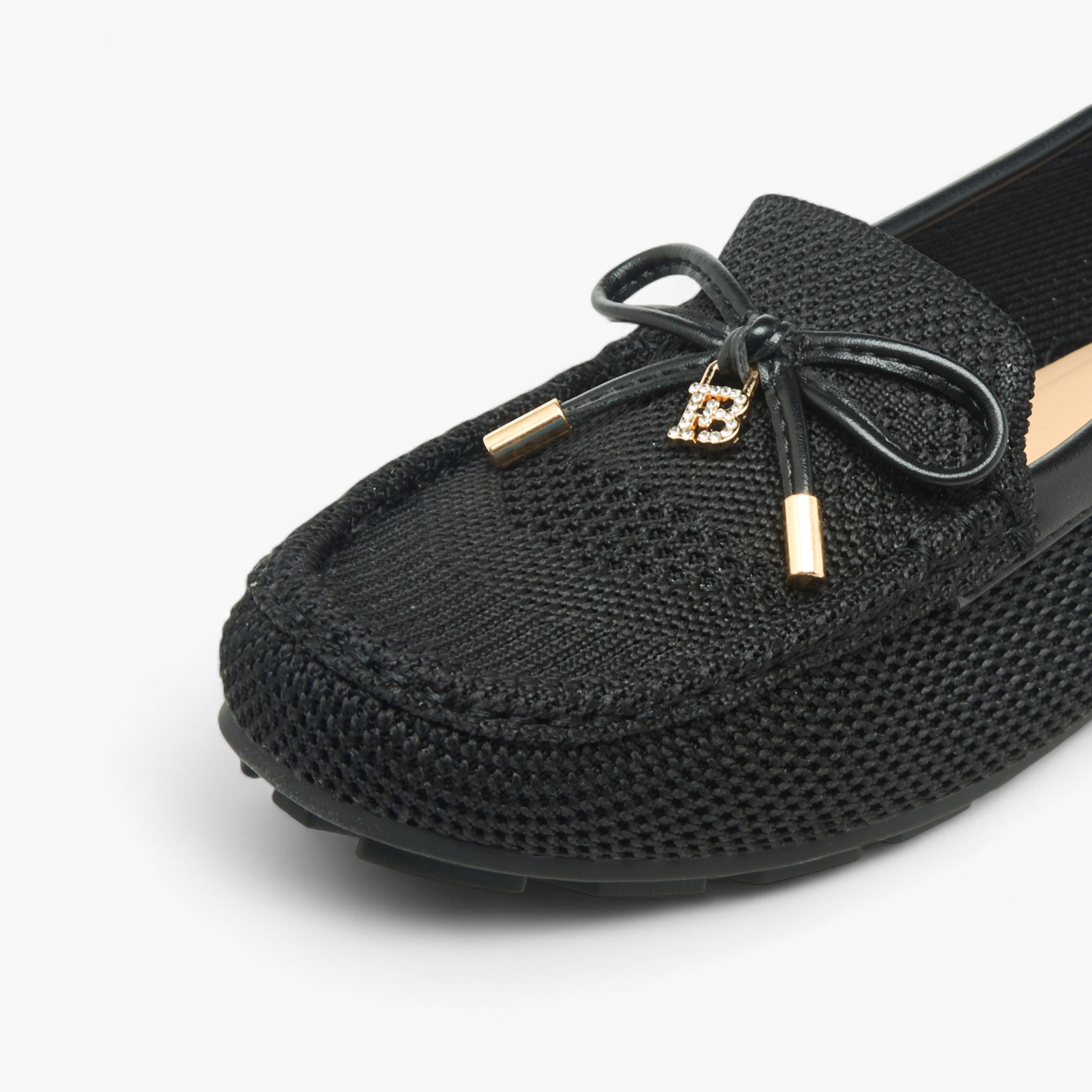 حذاء موكاسين بتفاصيل حياكة للنساء من فلورا بيلا-women-shoes-flats-moccasins-image-4