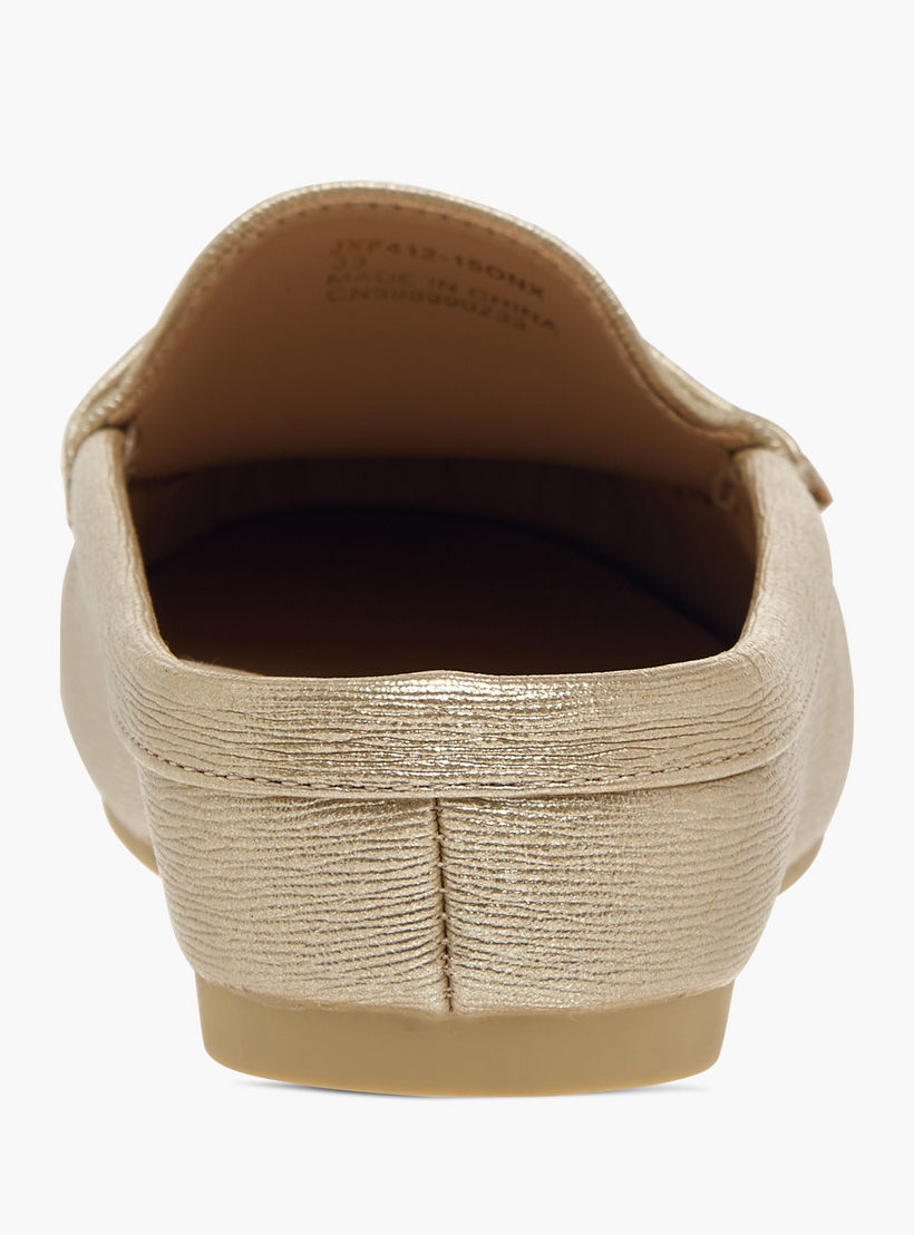 حذاء ميول مريح سهل الارتداء بارز الملمس من فلورا بيلا-women-shoes-flats-mules-image-5