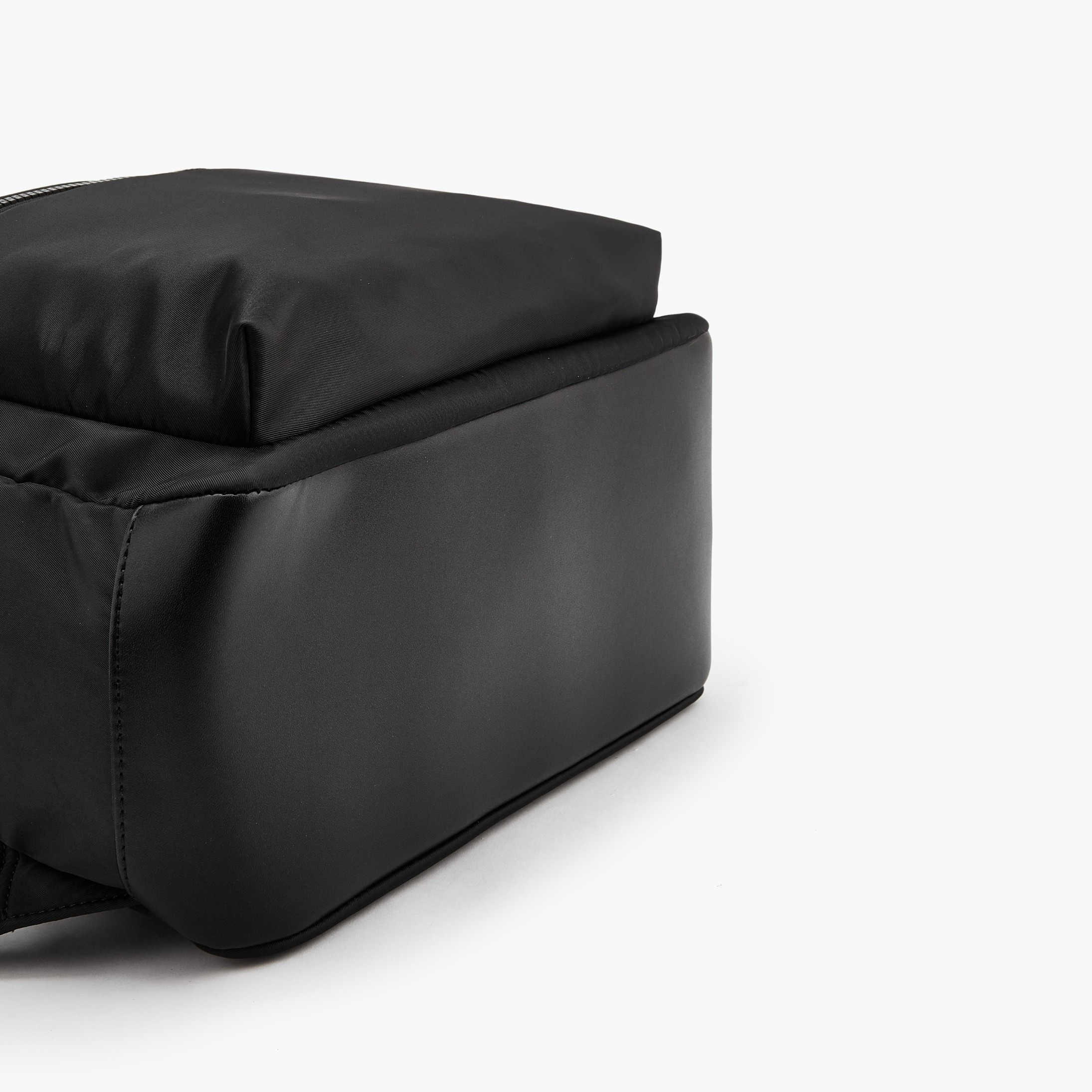 شنطة ظهر بطبعات شعار وجيب أمامي من لي كوبر-women-bagsandwallets-backpacks-image-8