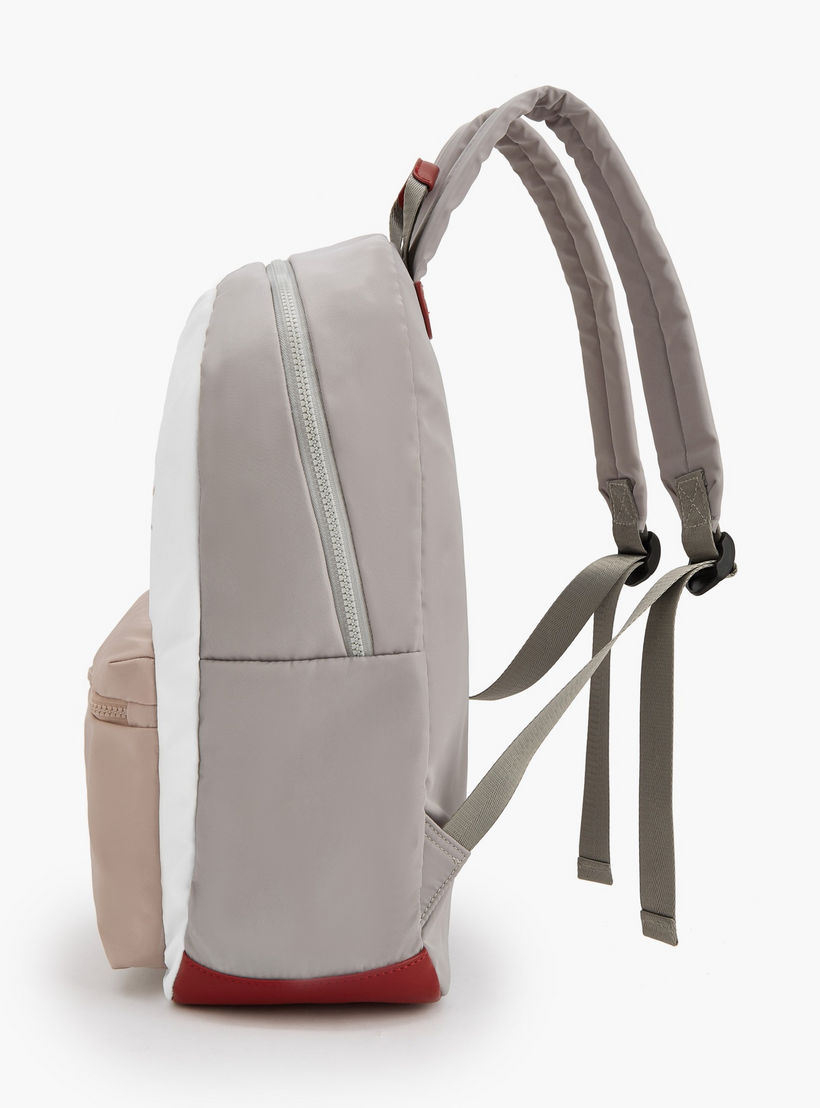 شنطة ظهر بطبعات شعار وجيب أمامي من لي كوبر-women-bagsandwallets-backpacks-image-6
