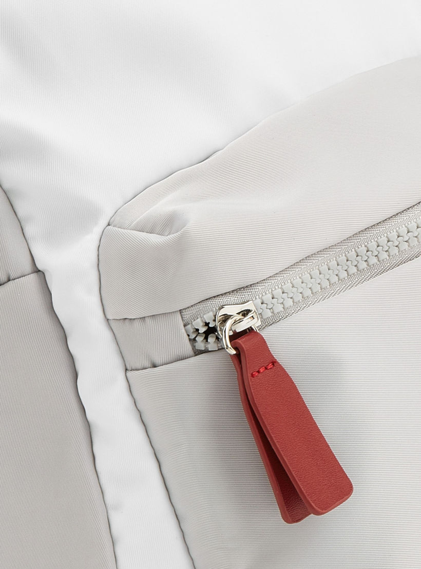 شنطة ظهر بطبعات شعار وجيب أمامي من لي كوبر-women-bagsandwallets-backpacks-image-3