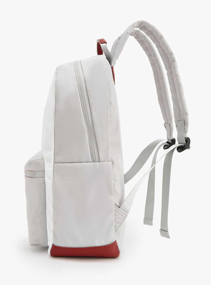 شنطة ظهر بطبعات شعار وجيب أمامي من لي كوبر-women-bagsandwallets-backpacks-image-6