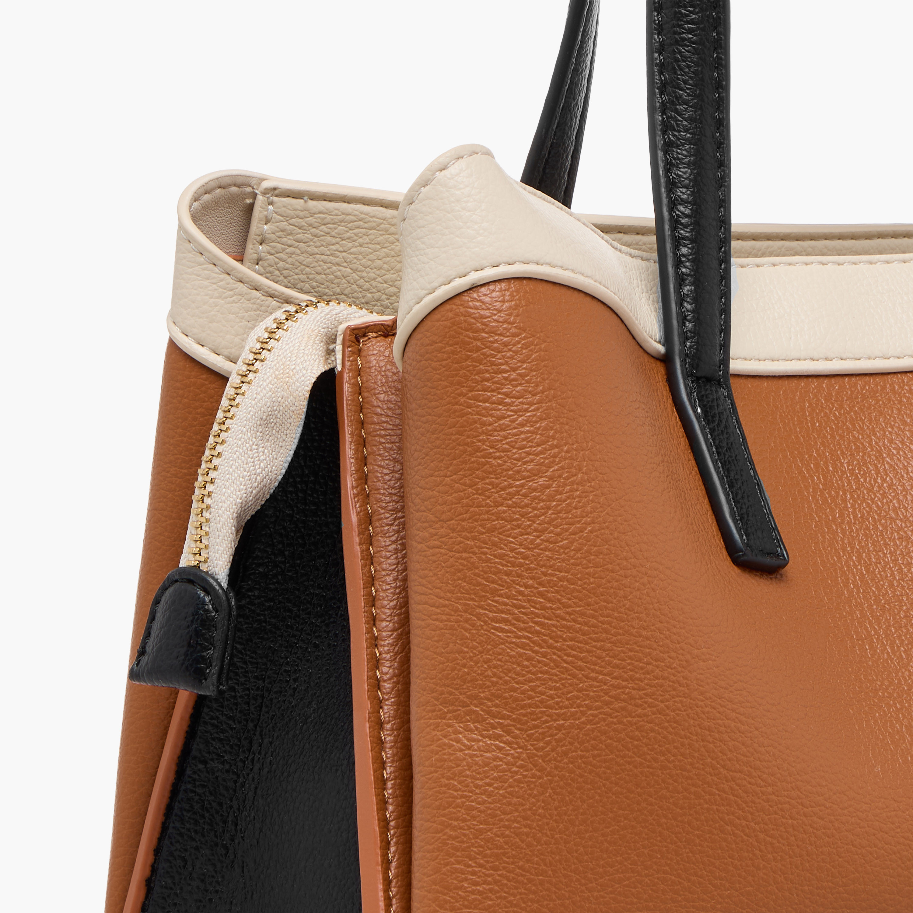 شنطة توت بألواح وبحزام قابل للفصل وسحّاب إغلاق من فلورا بيلا-women-bagsandwallets-handbags-image-6
