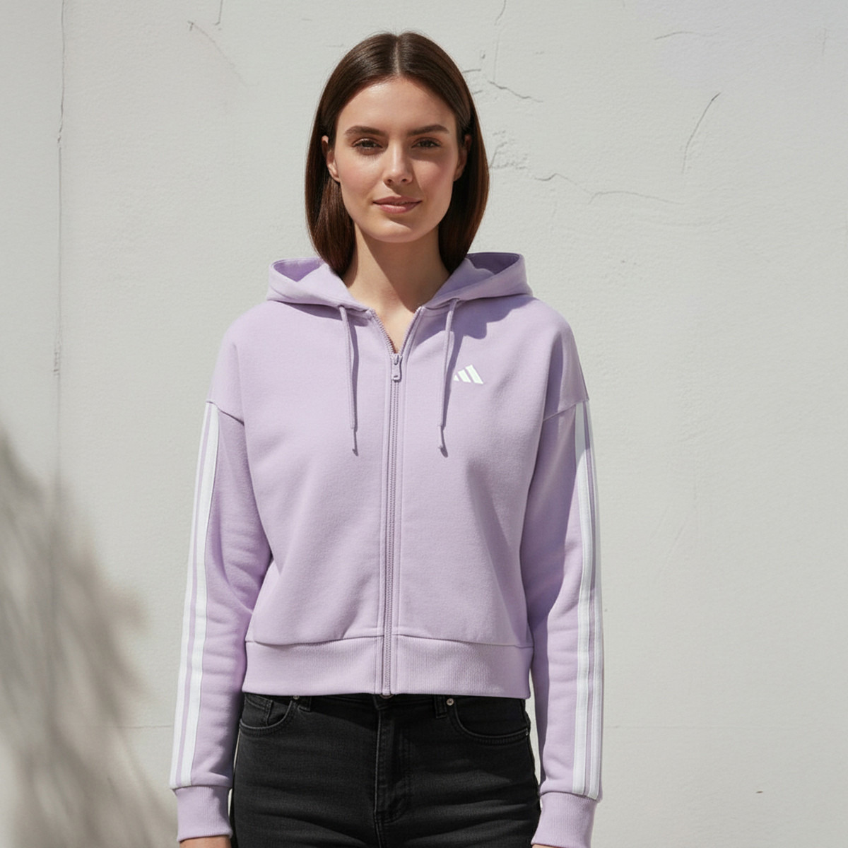 أديداس - هودي نسائي إسينشالز بثلاثة خطوط تيري فرنسي بسحاب كامل | OE-sports-women-clothing-hoodiesandsweatshirts-image-1