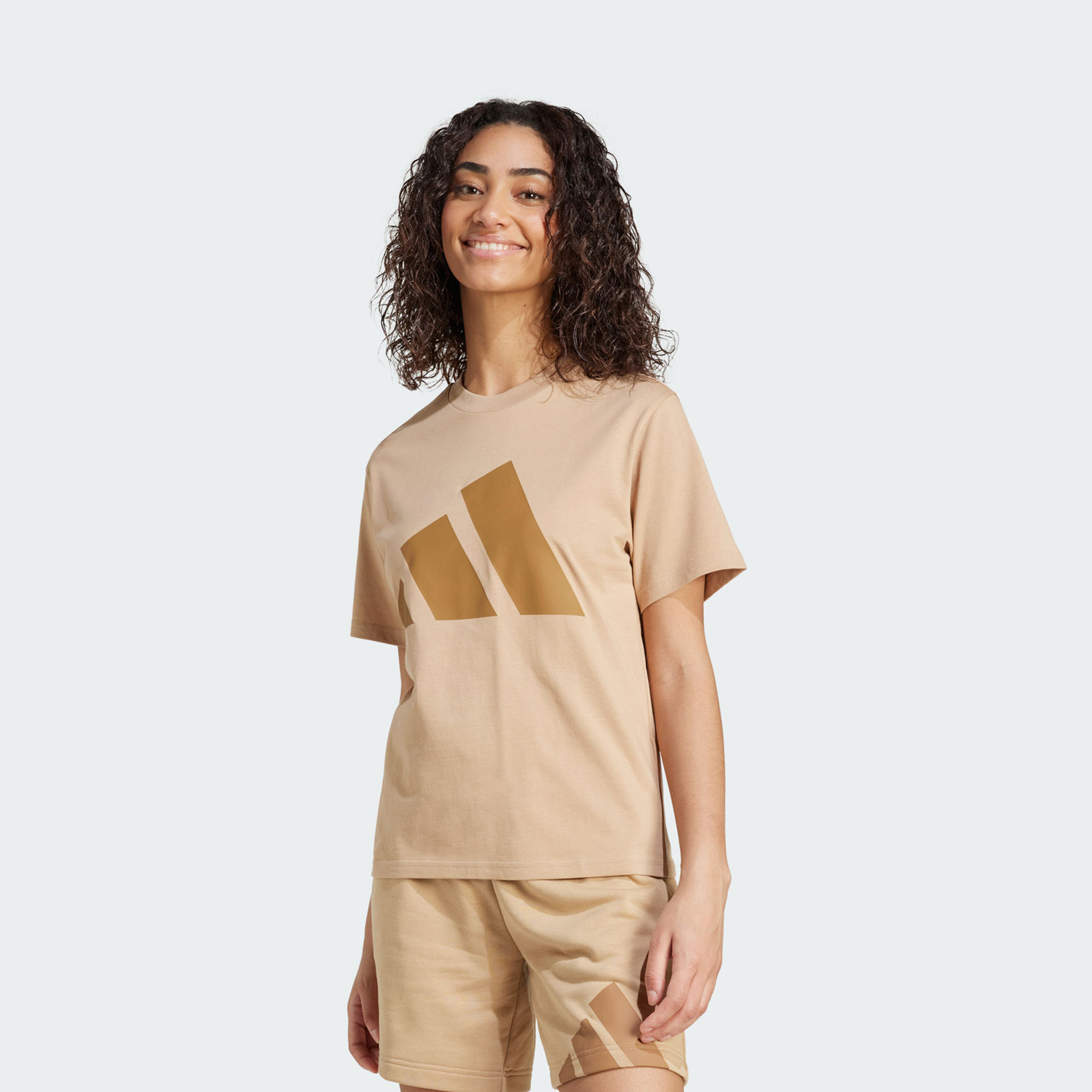 أديداس - تيشيرت إسينشالز النسائي القطني بشعار كبير | OE-sports-women-clothing-tshirtsandvests-image-7