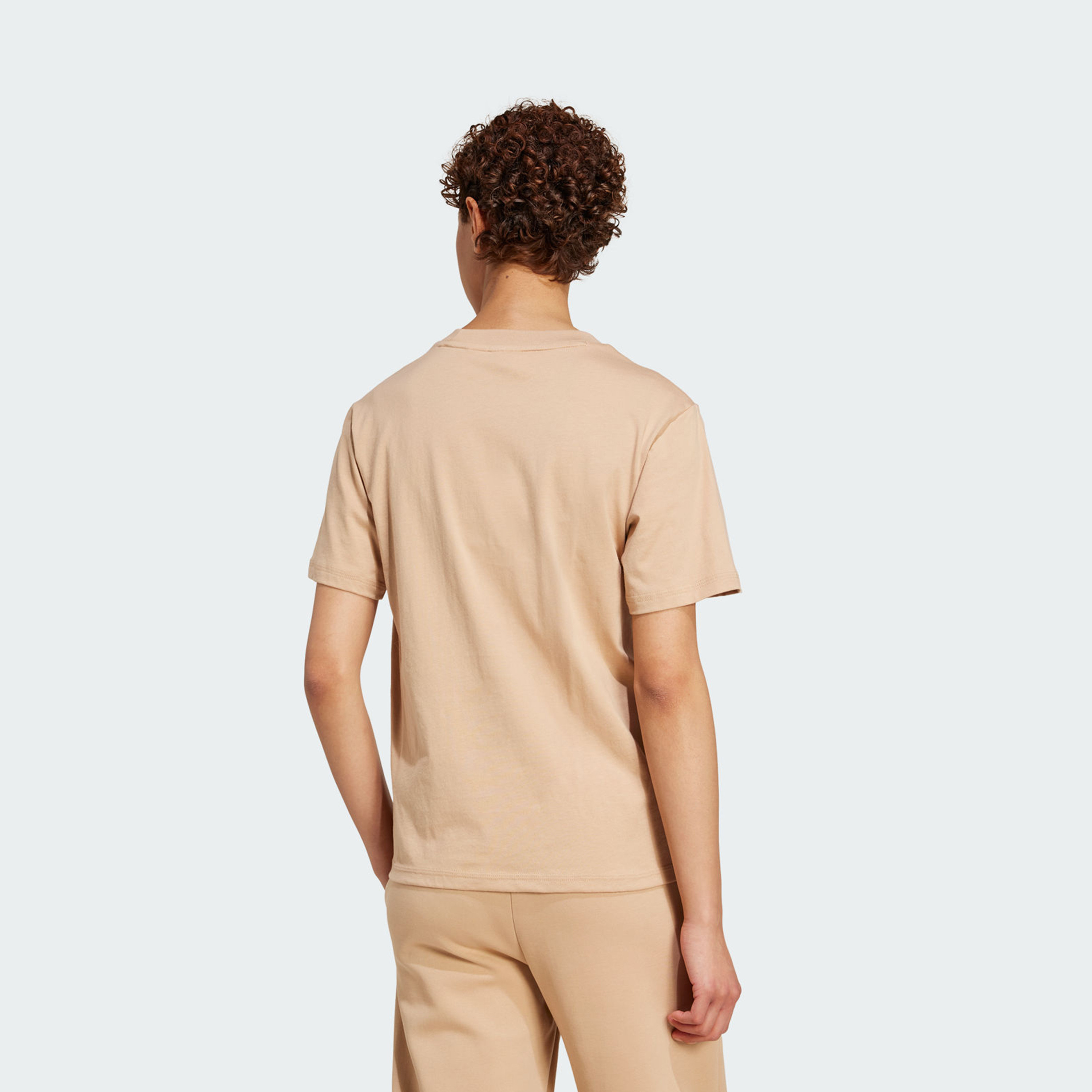 أديداس - تيشيرت إسينشالز نسائي قطني بشعار صغير | OE-women-clothing-tshirts-image-9