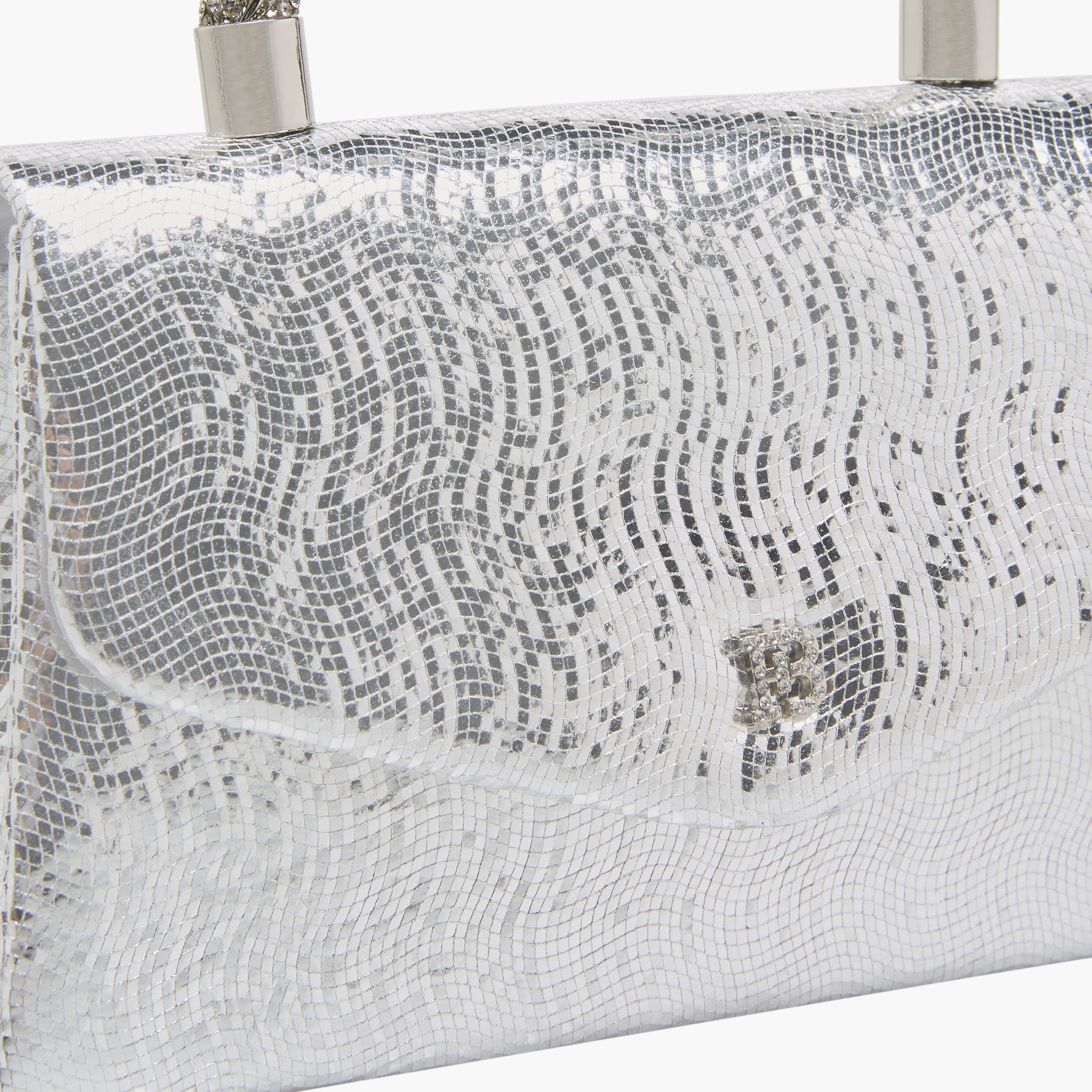 شنطة ساتشيل بارزة الملمس بزر إغلاق من فلورا بيلا-women-bagsandwallets-handbags-image-6