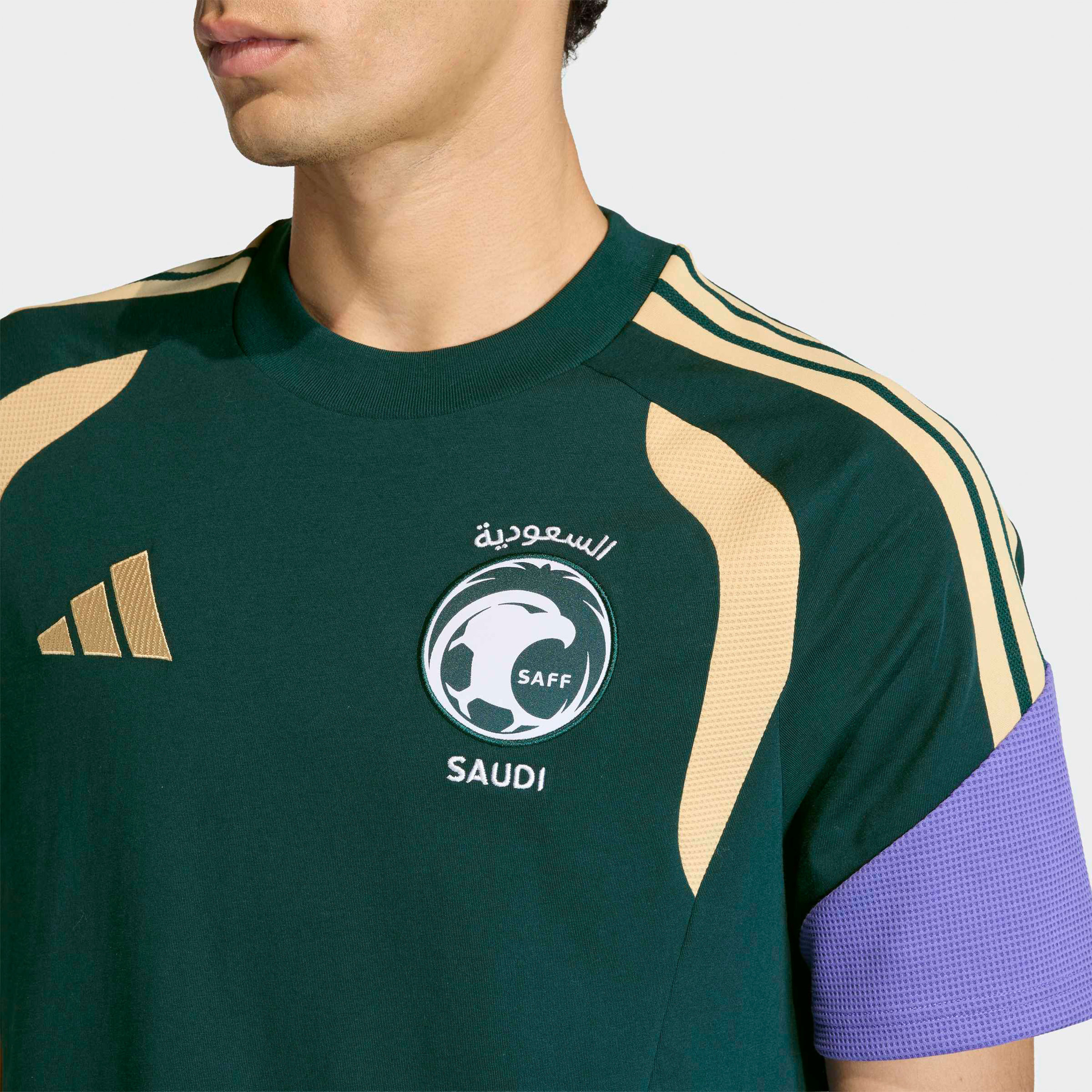 اديداس - تيشيرت المنتخب السعودي للرجال – كم قصير-men-clothing-sportswearandactivewear-tshirtsandpolos-image-5