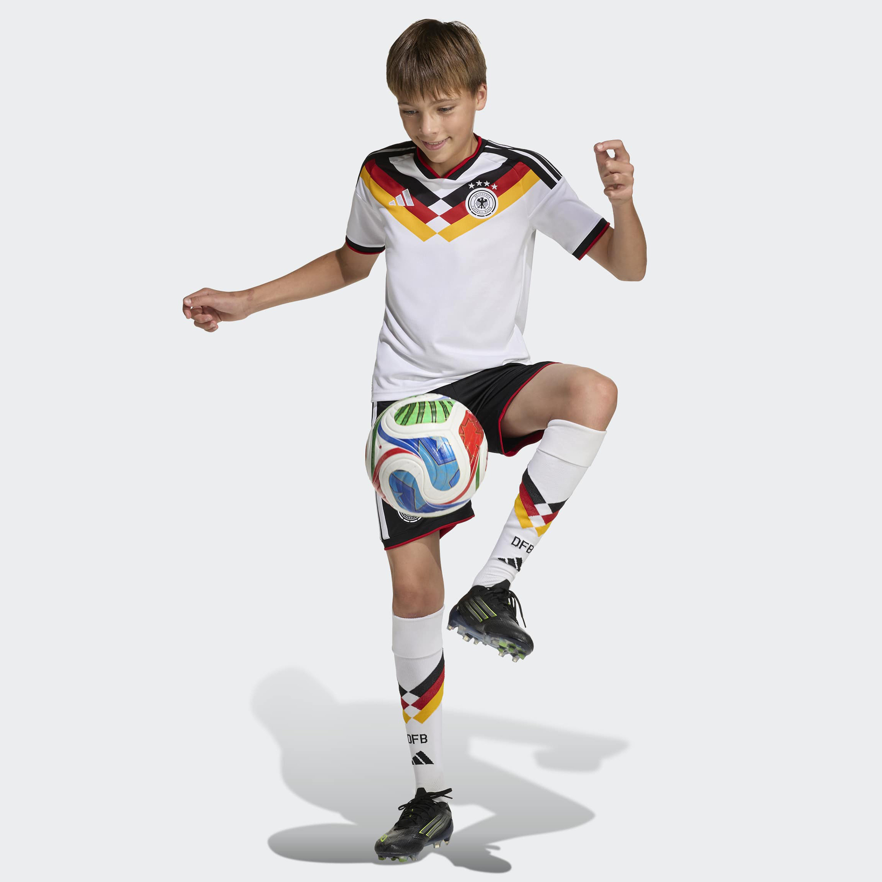 اديداس - شورت المنتخب الألماني 26 للأطفال-sports-boys-clothing-bottoms-image-5