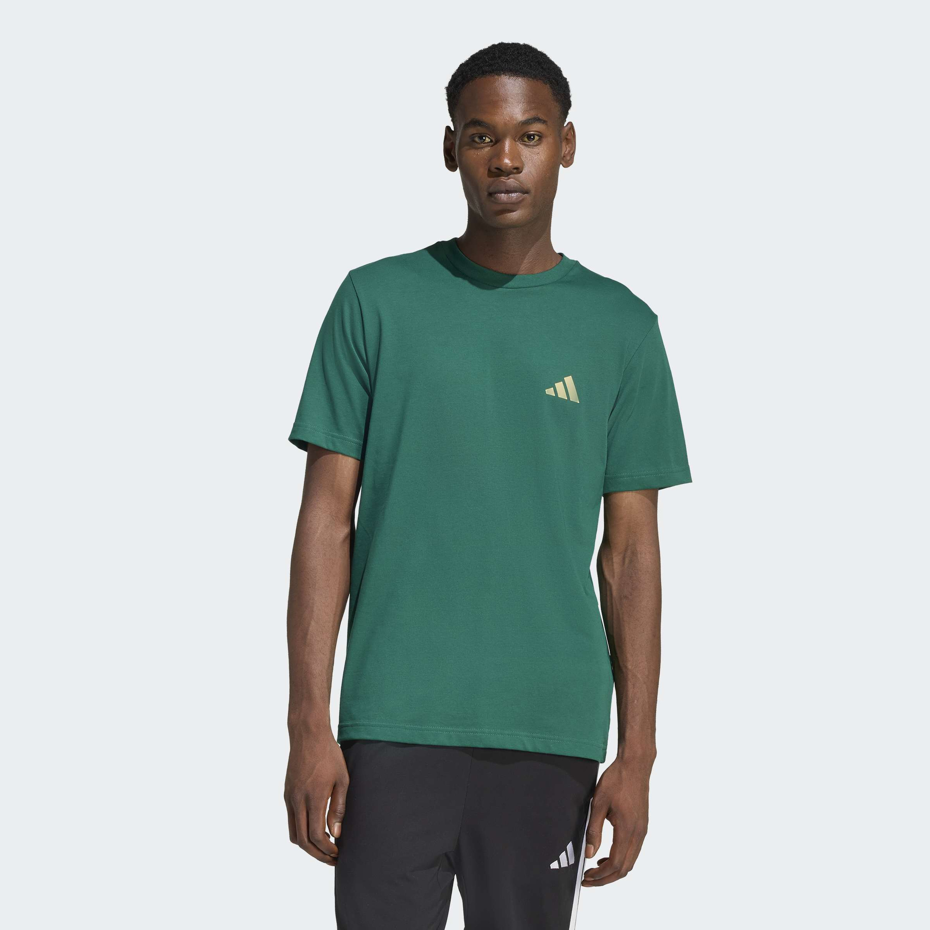 اديداس - تيشيرت رجالي بأكمام قصيرة مطبوع عليه عبارة "أحب الخطوط"-men-clothing-sportswearandactivewear-tshirtsandpolos-image-6