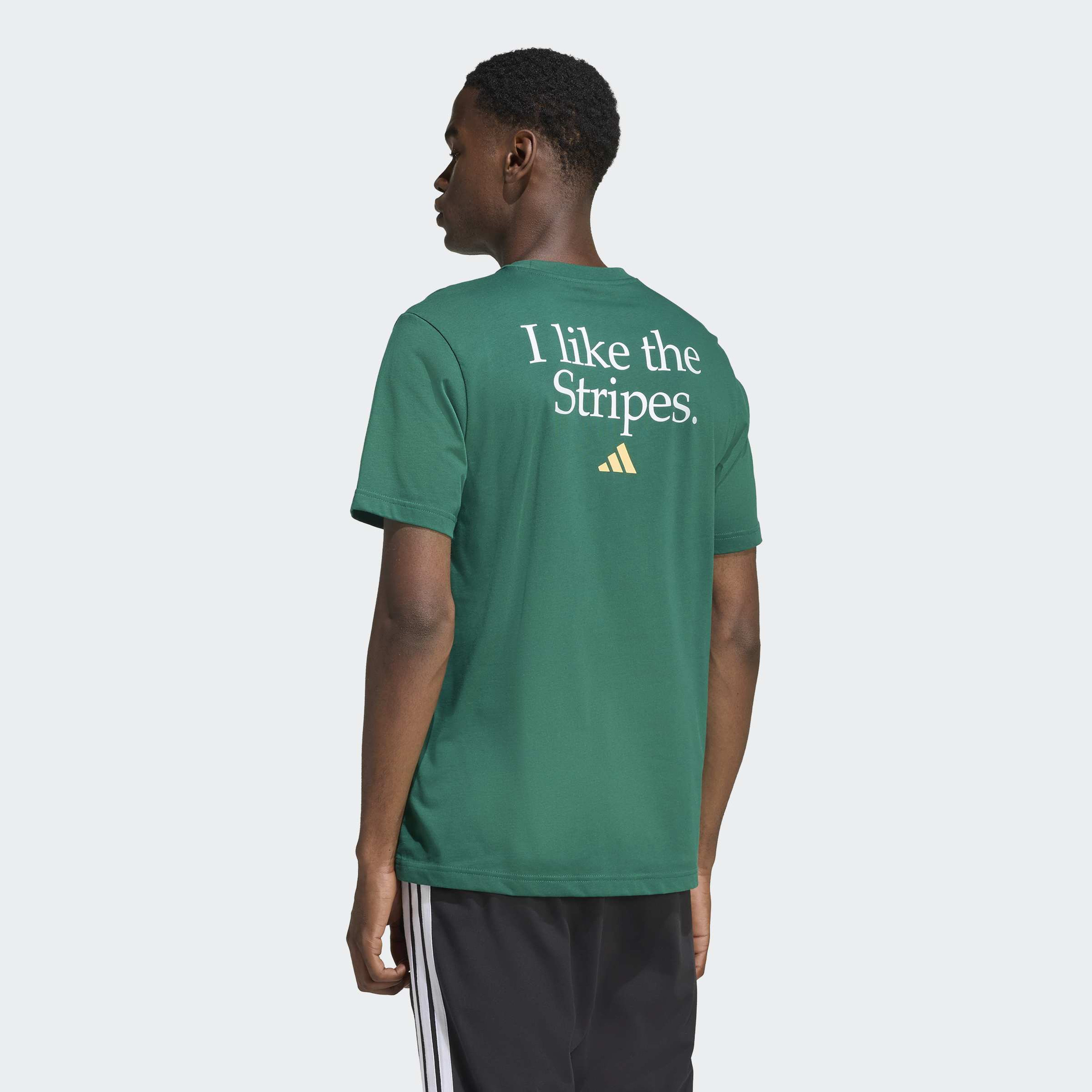 اديداس - تيشيرت رجالي بأكمام قصيرة مطبوع عليه عبارة "أحب الخطوط"-men-clothing-sportswearandactivewear-tshirtsandpolos-image-4