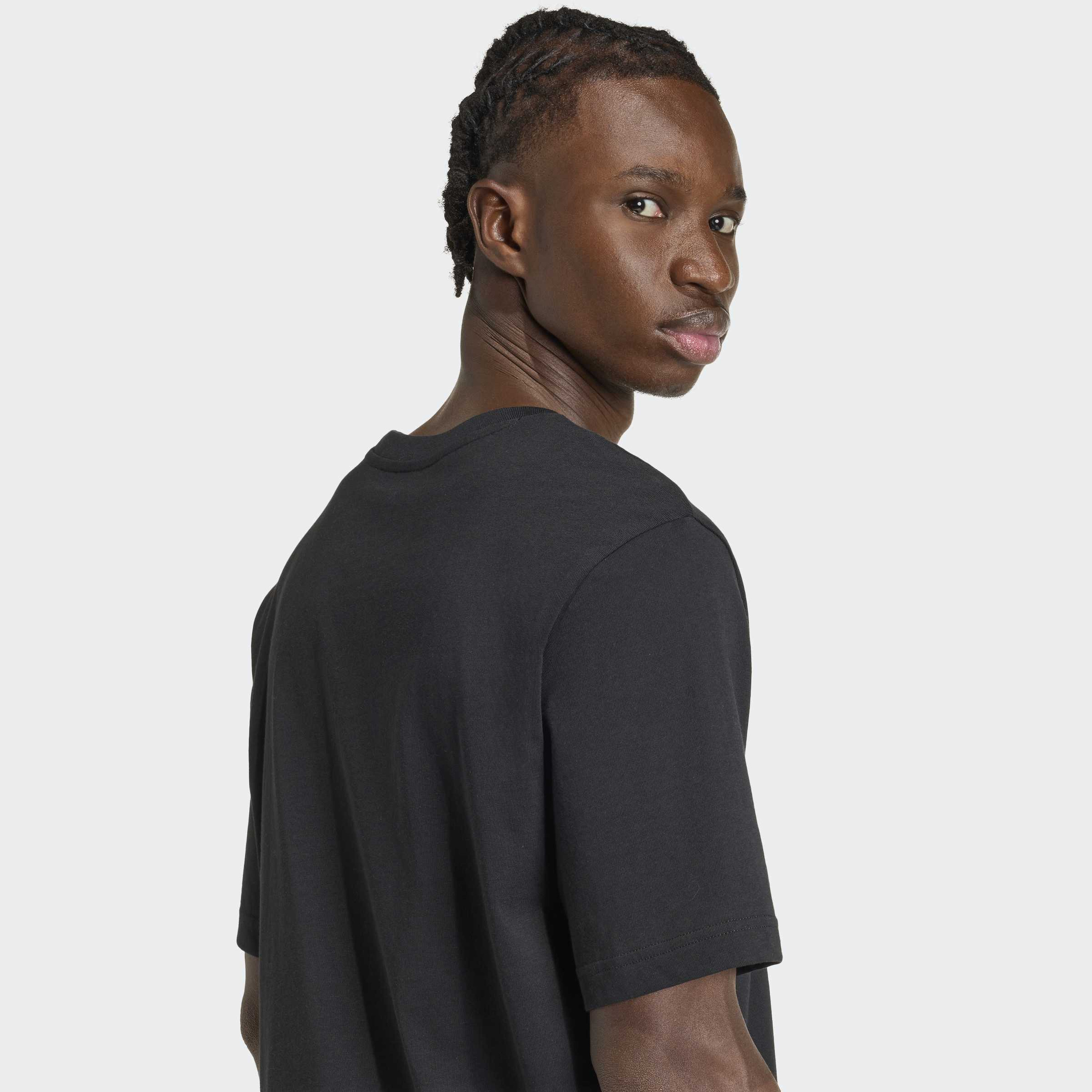 اديداس - تيشيرت رجالي بأكمام قصيرة برسومات مموهة للمستكشفين-men-clothing-sportswearandactivewear-tshirtsandpolos-image-4