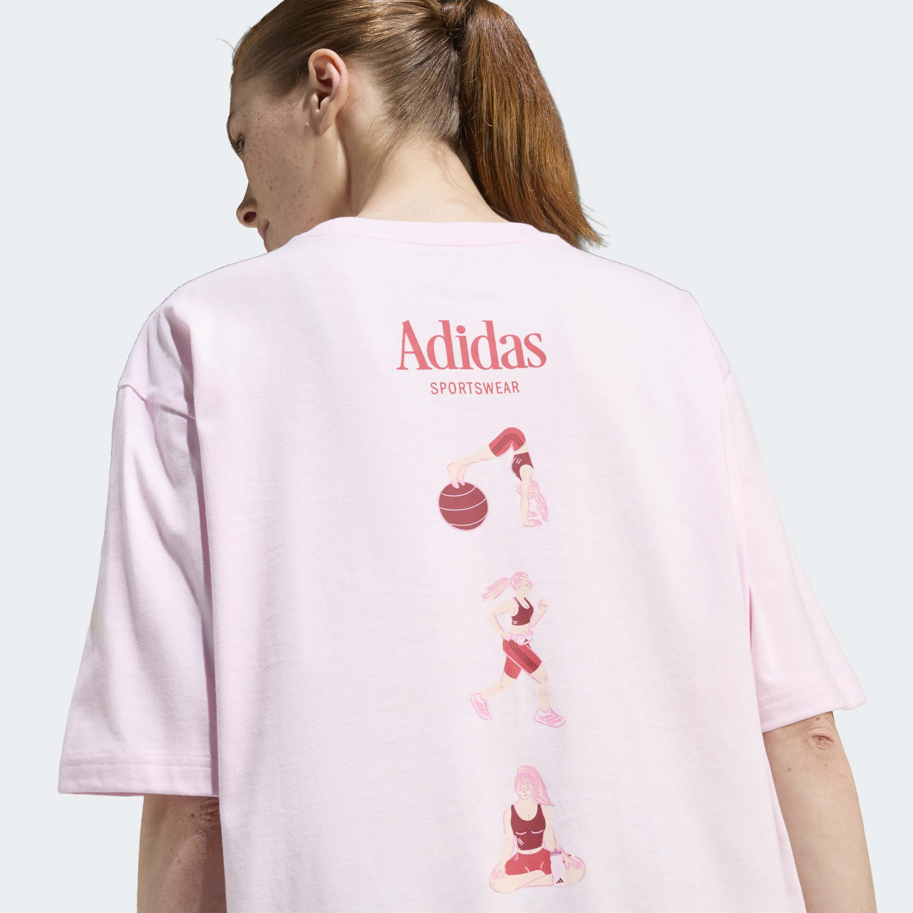 اديداس - تيشيرت نسائي رياضي ناعم بأكمام قصيرة مزين برسومات-sports-women-clothing-tshirtsandvests-image-4