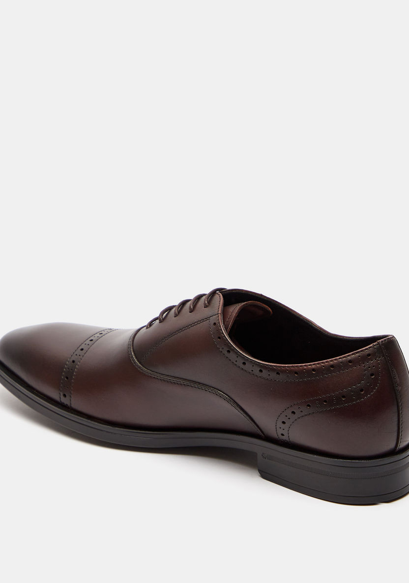 Le Confort Solid Lace-Up Oxford Shoes-Men%27s Formal Shoes-image-3
